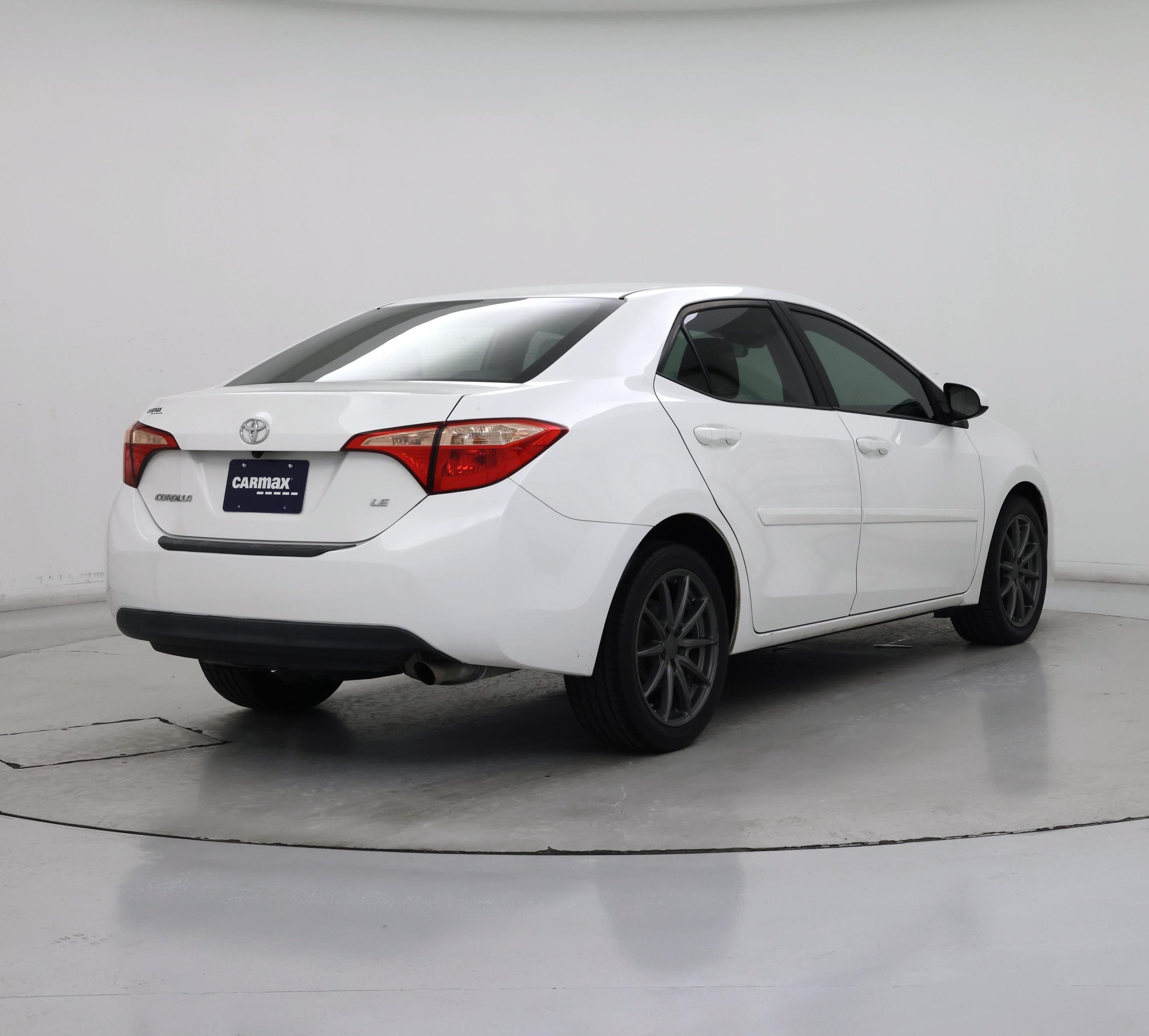 Thumbnail: 2018 Toyota Corolla - 8