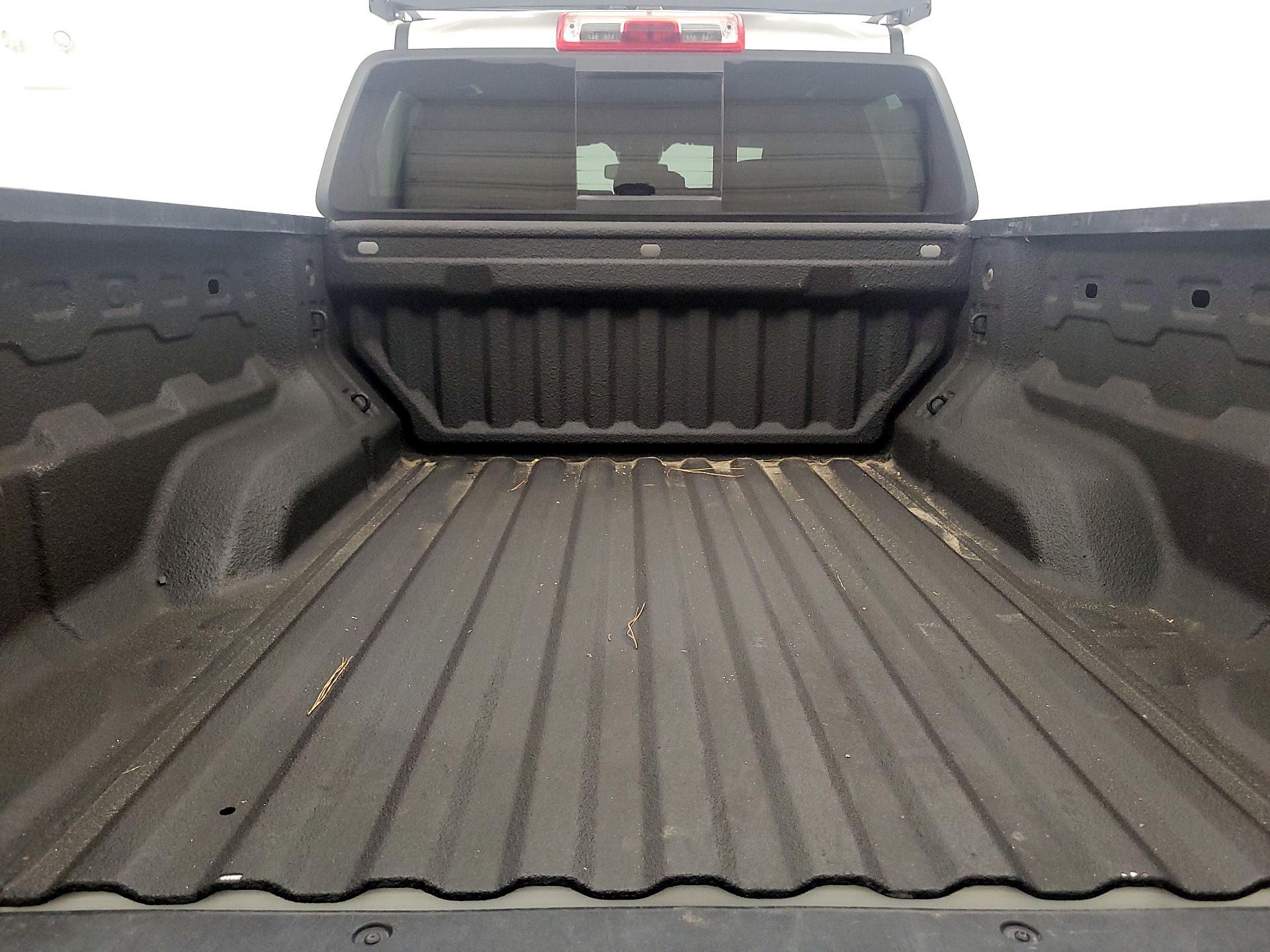 Thumbnail: 2023 Chevrolet Colorado - 20