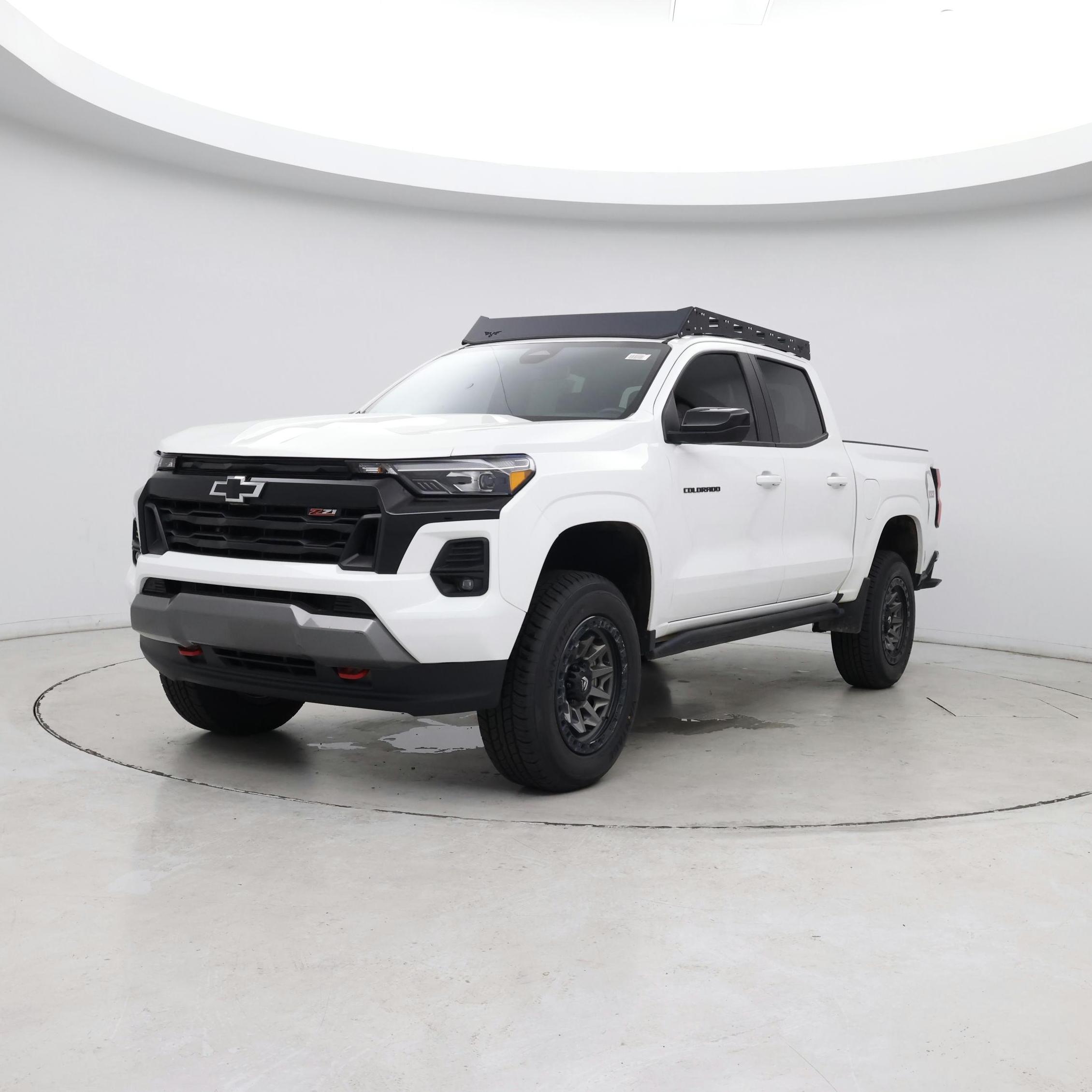 Thumbnail: 2023 Chevrolet Colorado - 4