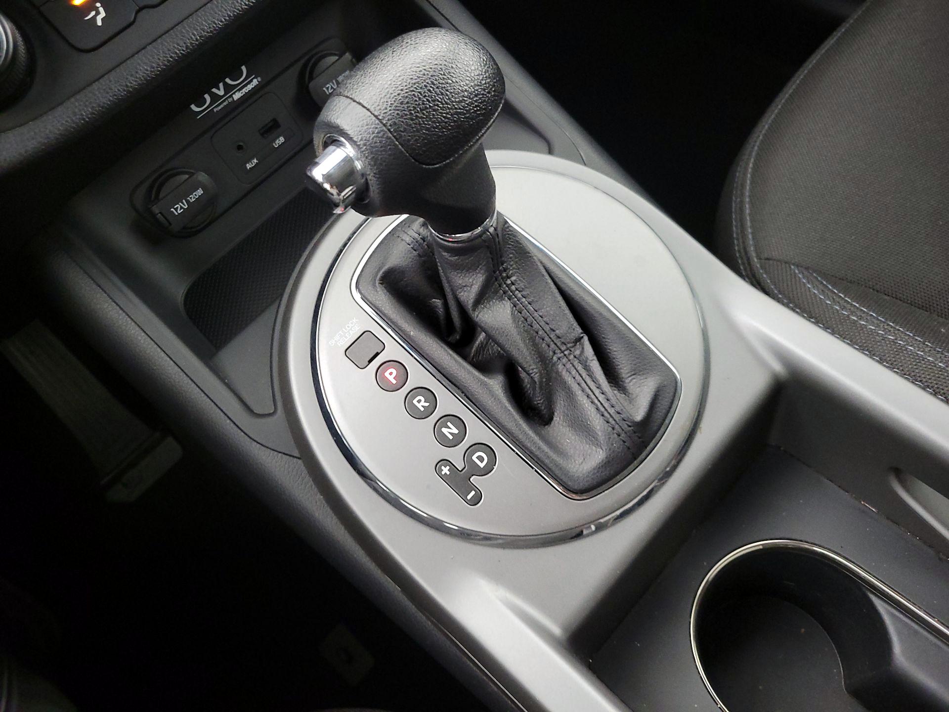 Thumbnail: 2014 Kia Sportage - 16