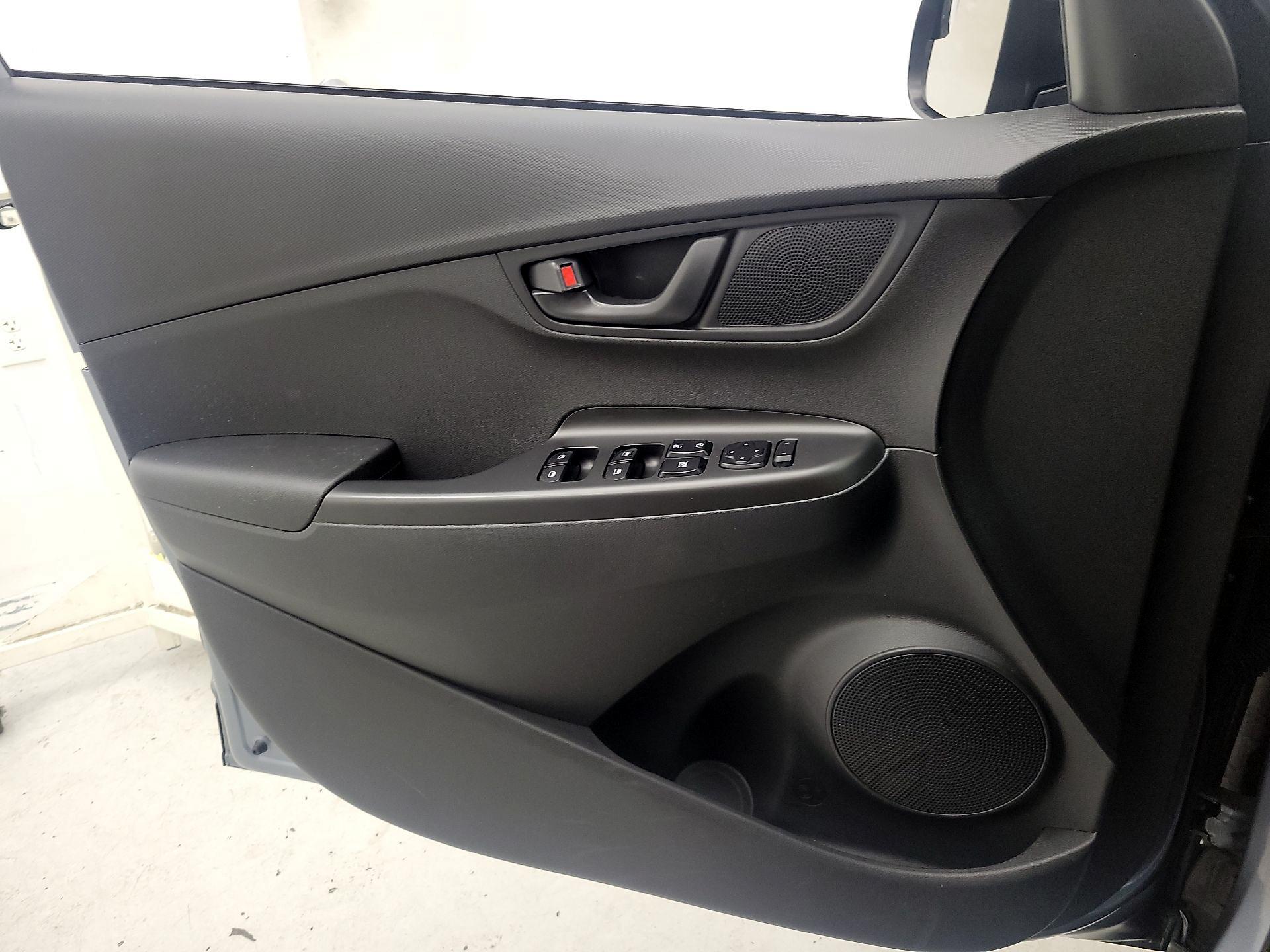 Thumbnail: 2019 Hyundai Kona - 12