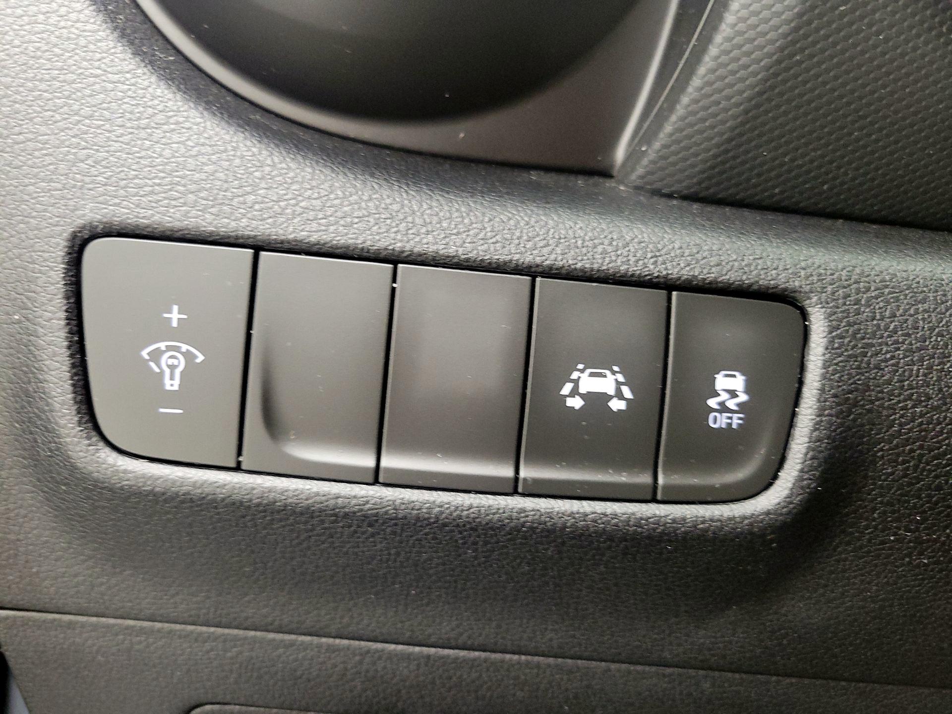 Thumbnail: 2019 Hyundai Kona - 13