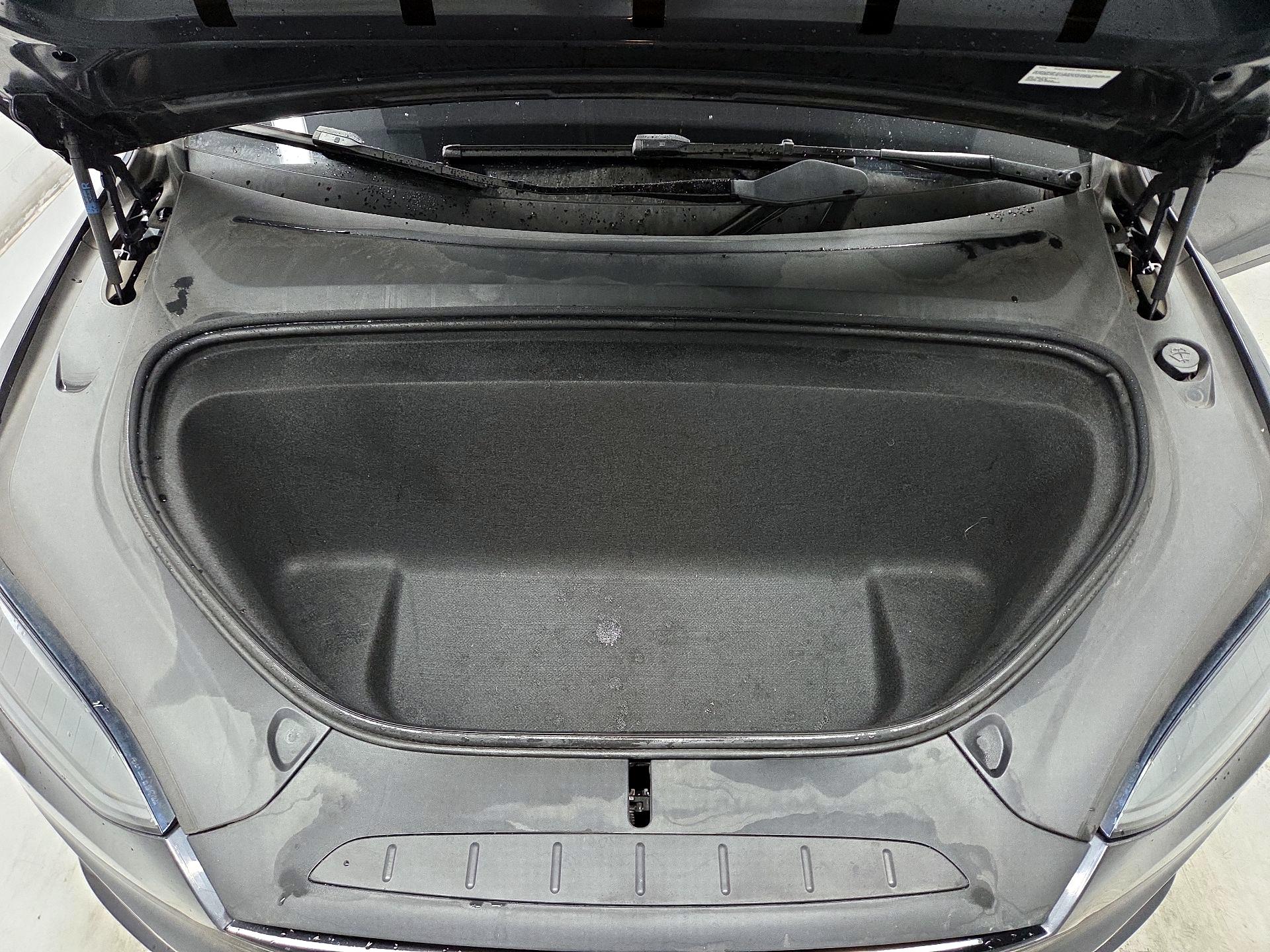 Thumbnail: 2024 Tesla Model X - 20