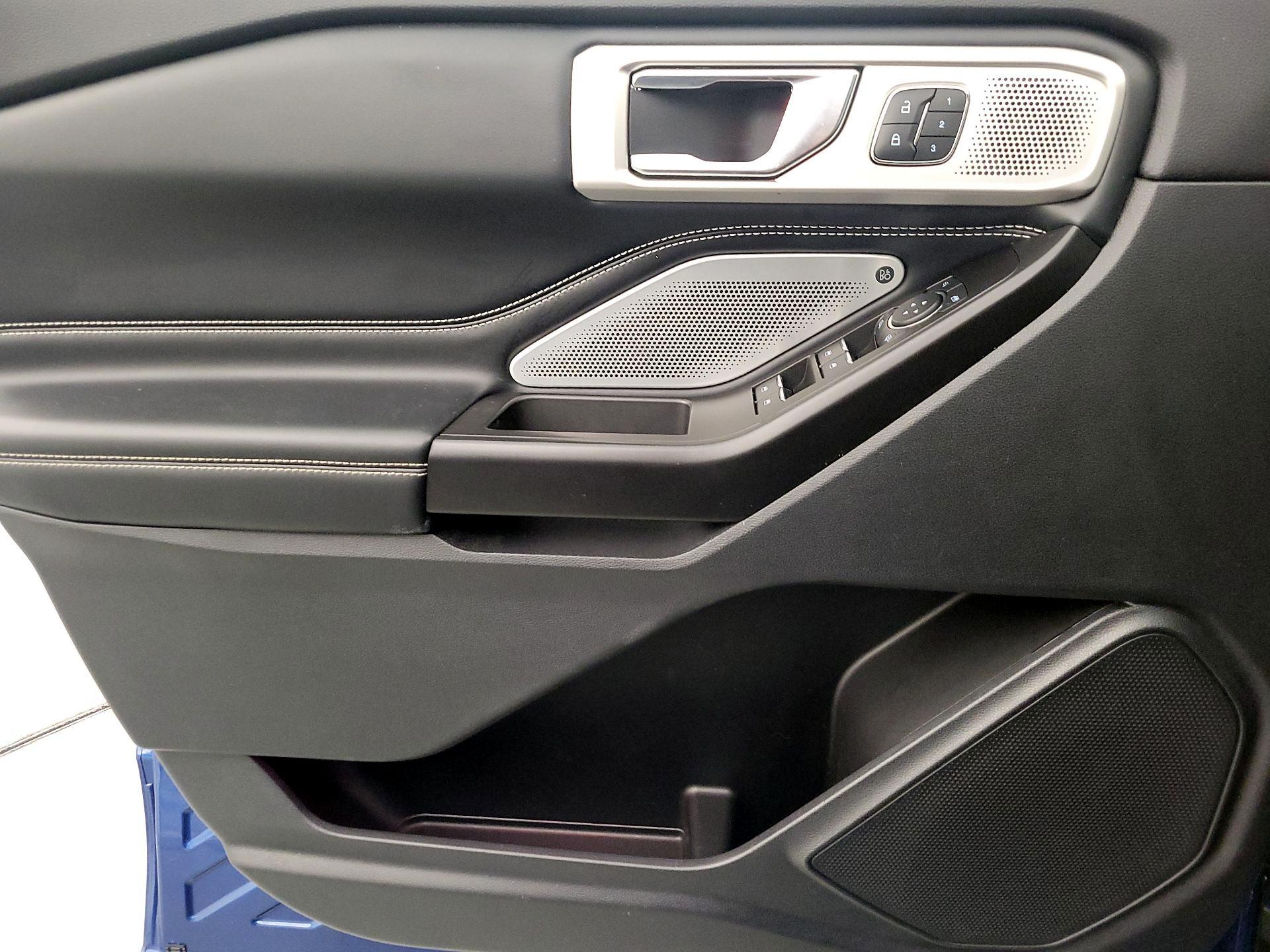 Thumbnail: 2020 Ford Explorer - 12