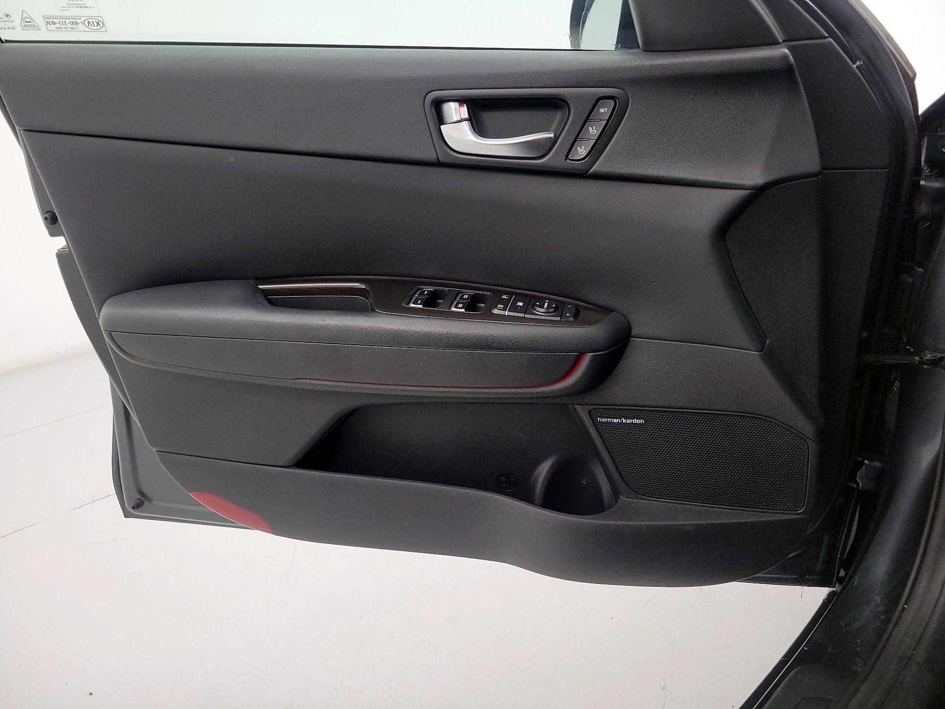 Thumbnail: 2019 Kia Optima - 12