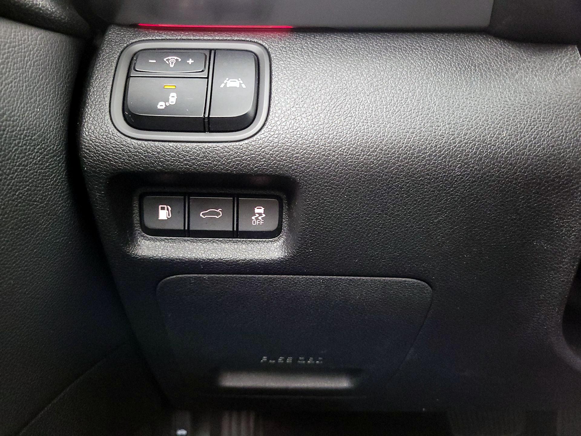 Thumbnail: 2019 Kia Optima - 13
