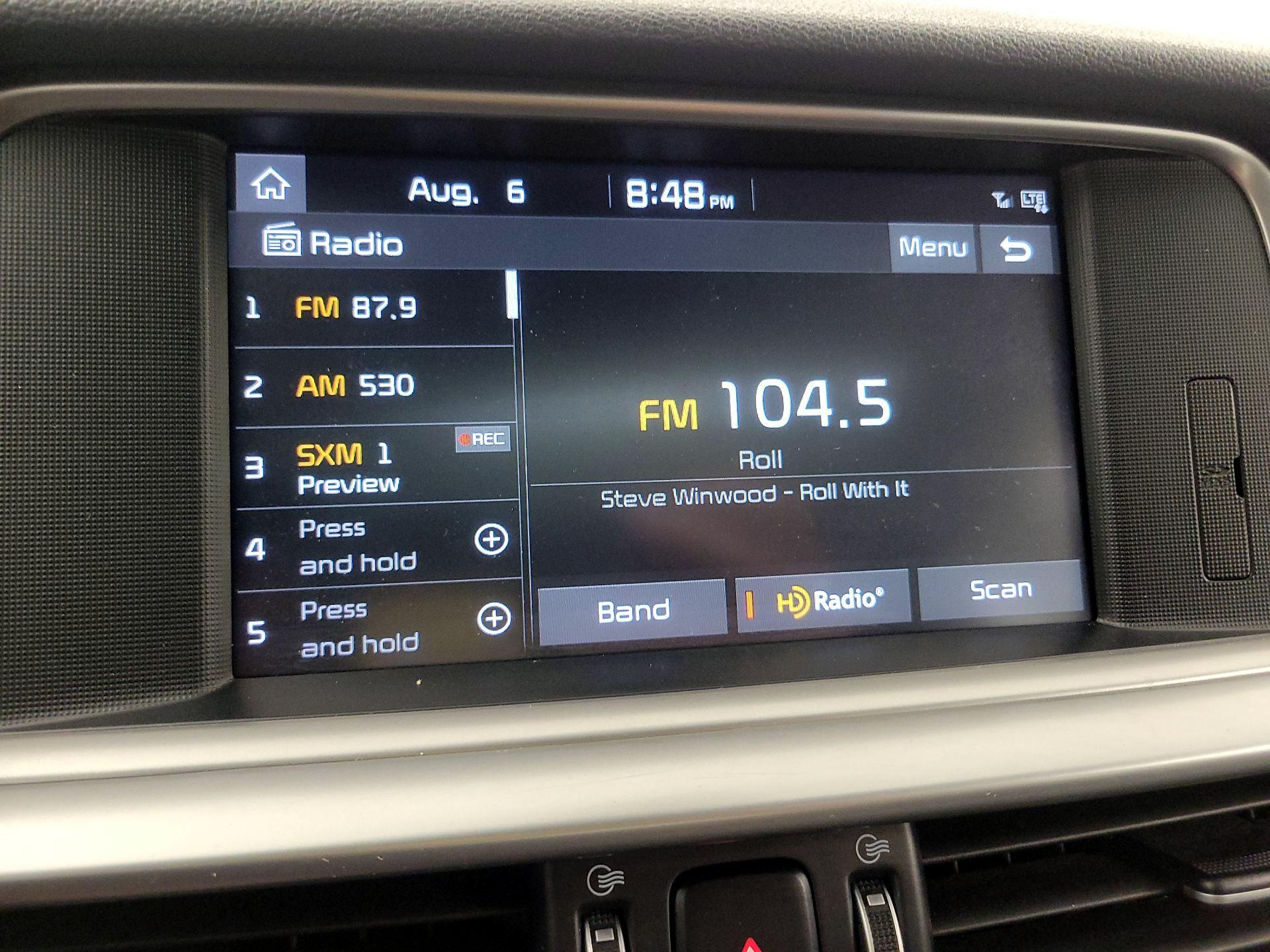 Thumbnail: 2019 Kia Optima - 16