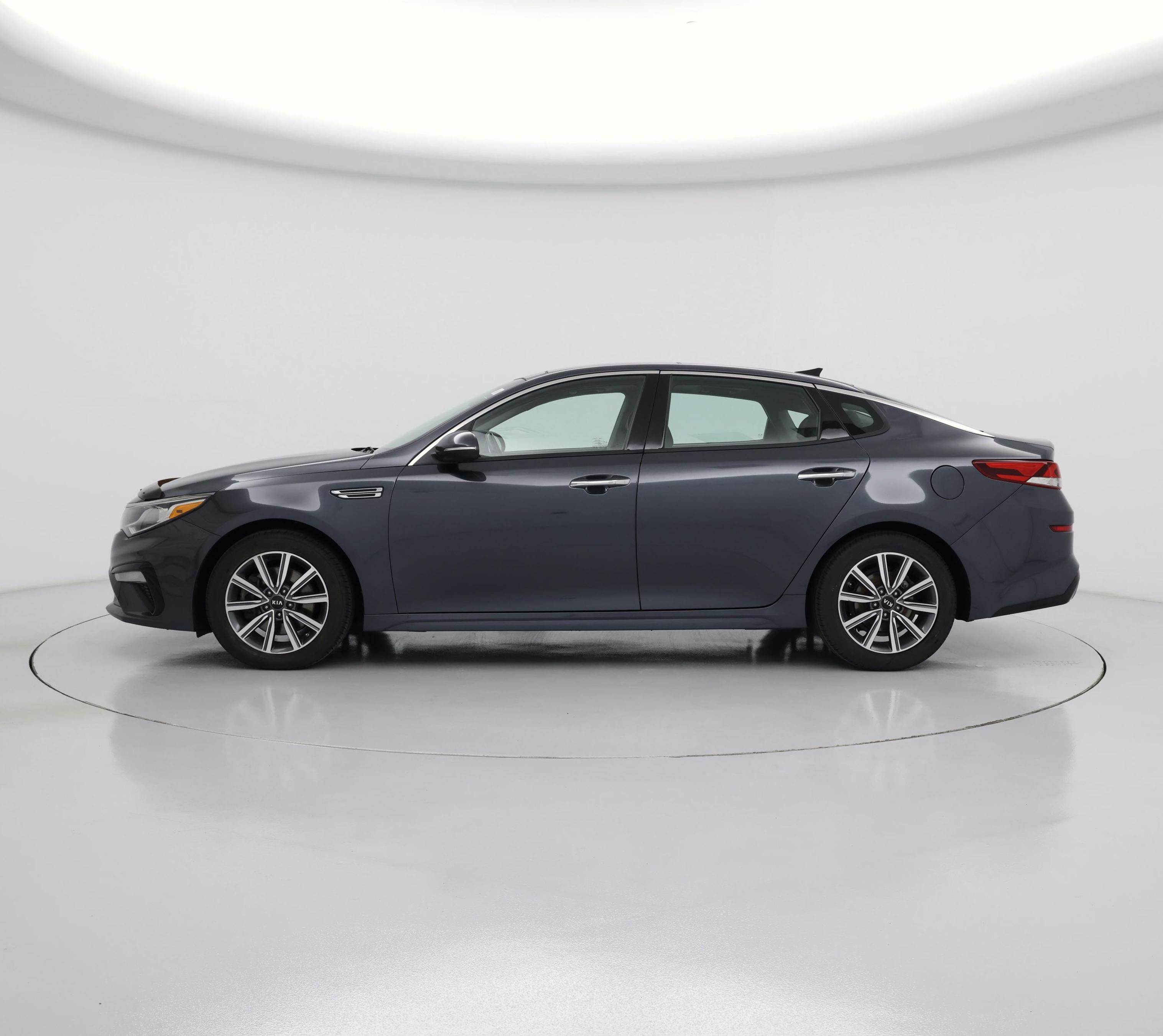 Thumbnail: 2019 Kia Optima - 3