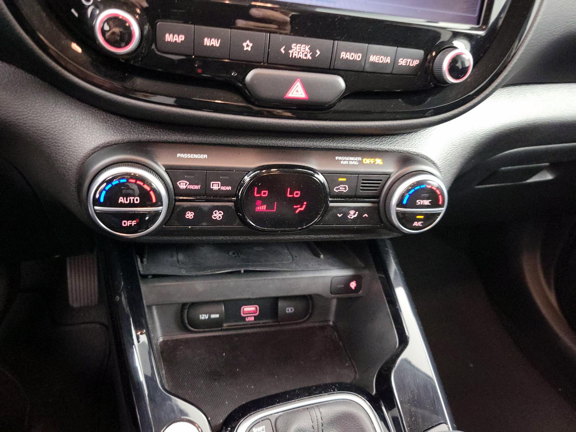 Thumbnail: 2020 Kia Soul - 17