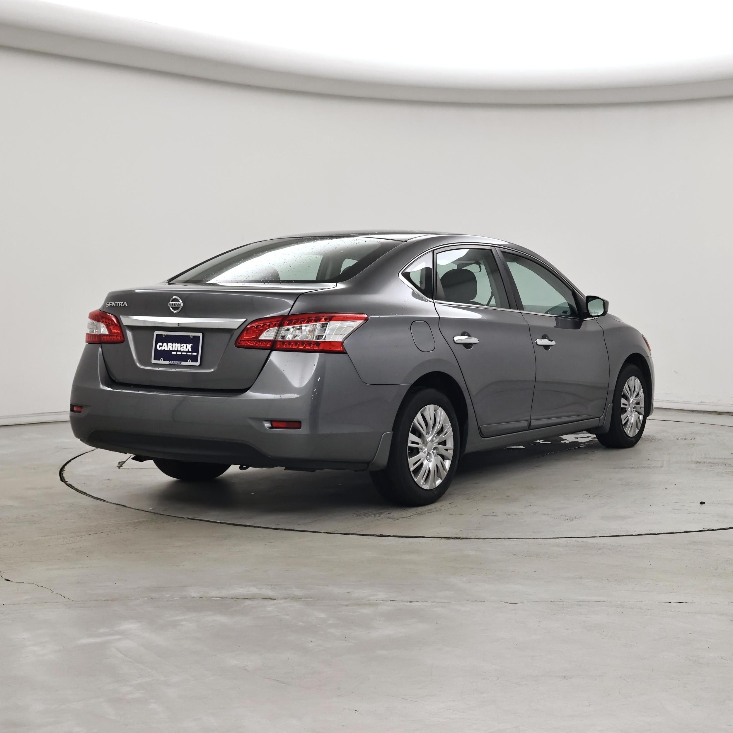 Thumbnail: 2015 Nissan Sentra - 8