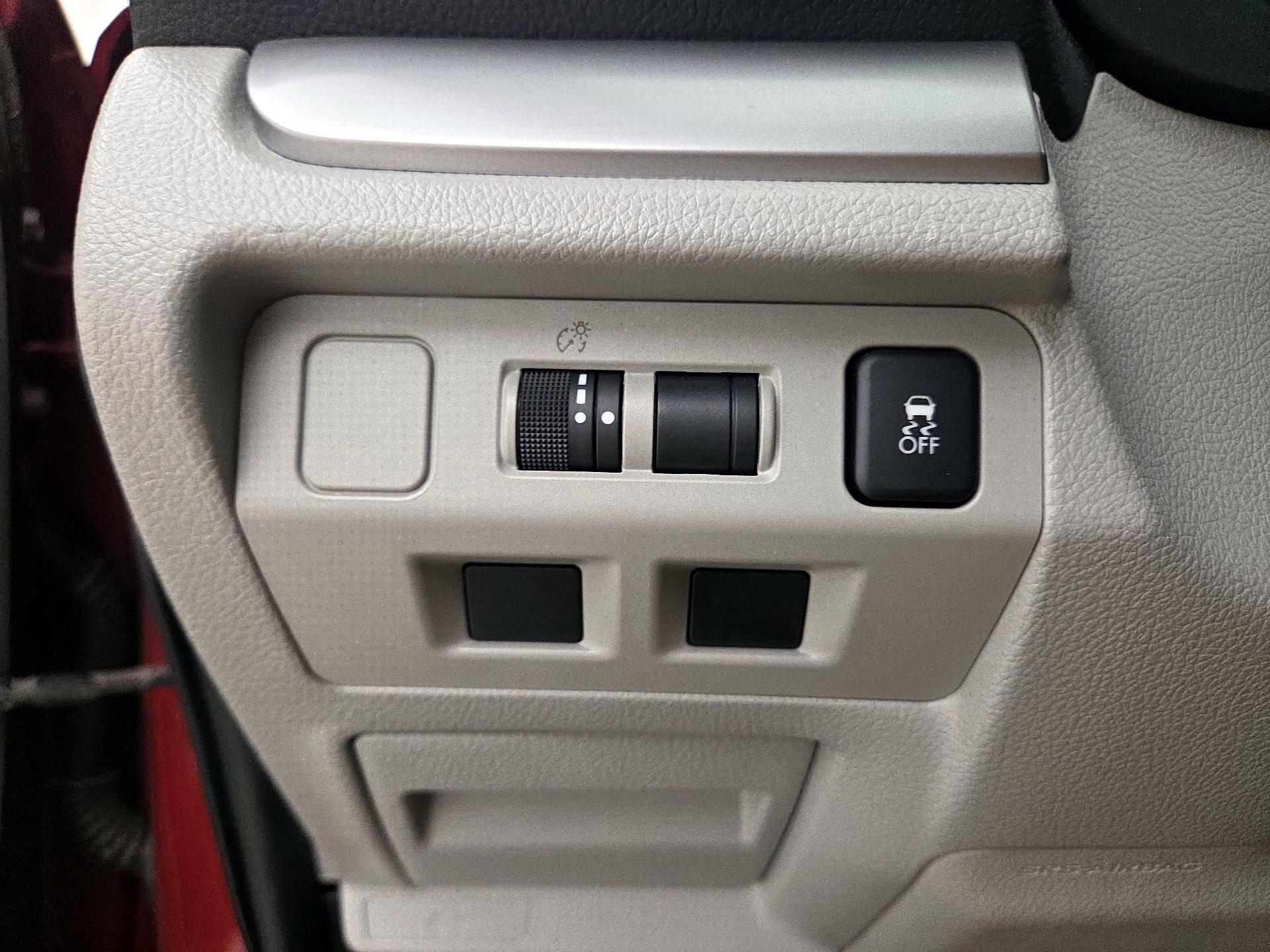 Thumbnail: 2016 Subaru Forester - 13