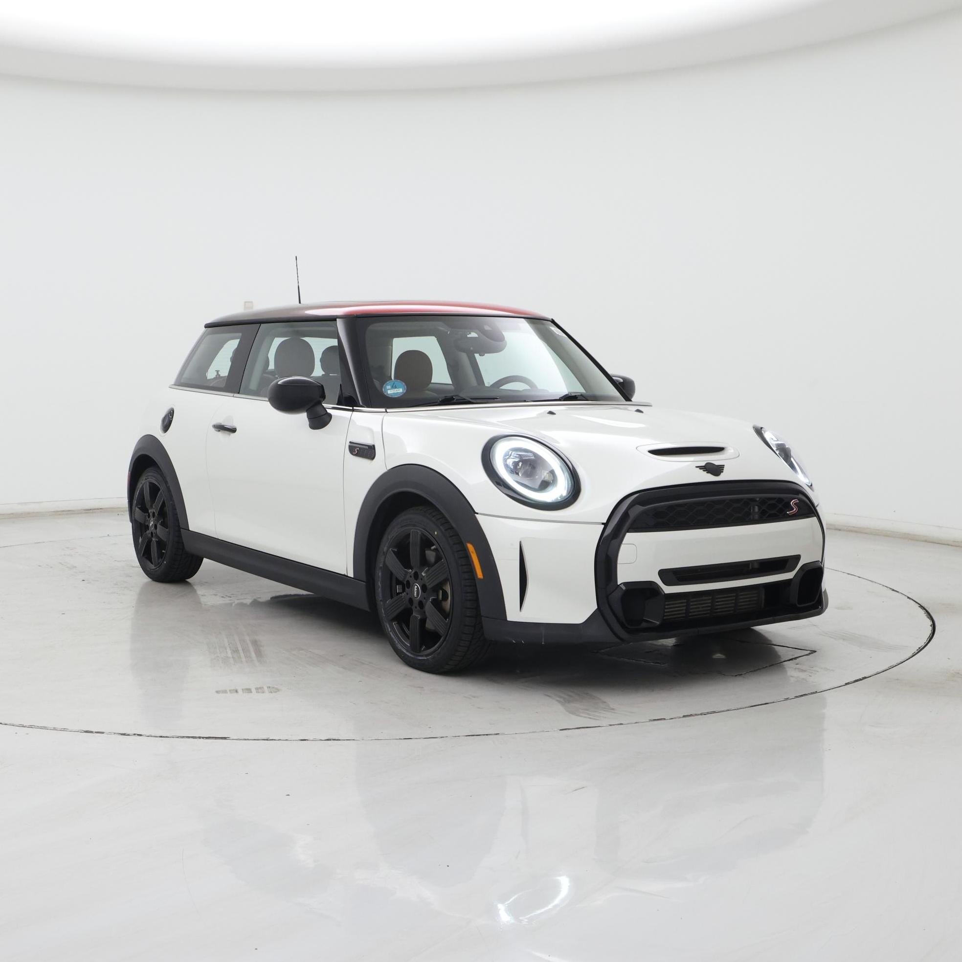 White 2024 MINI Cooper Hatchback  Automatic