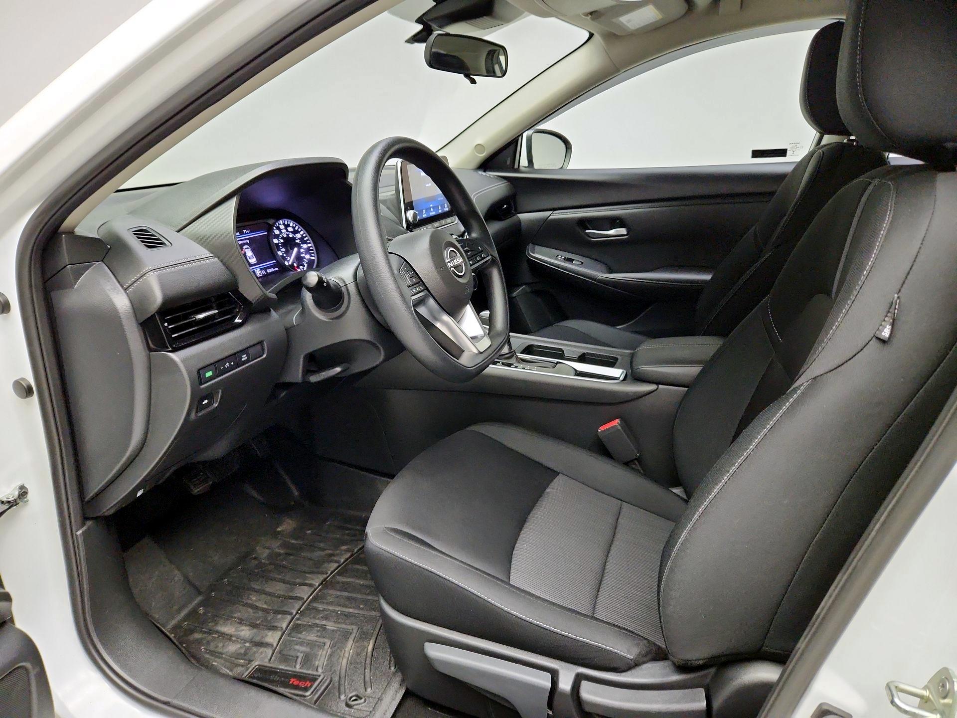 Thumbnail: 2025 Nissan Sentra - 9
