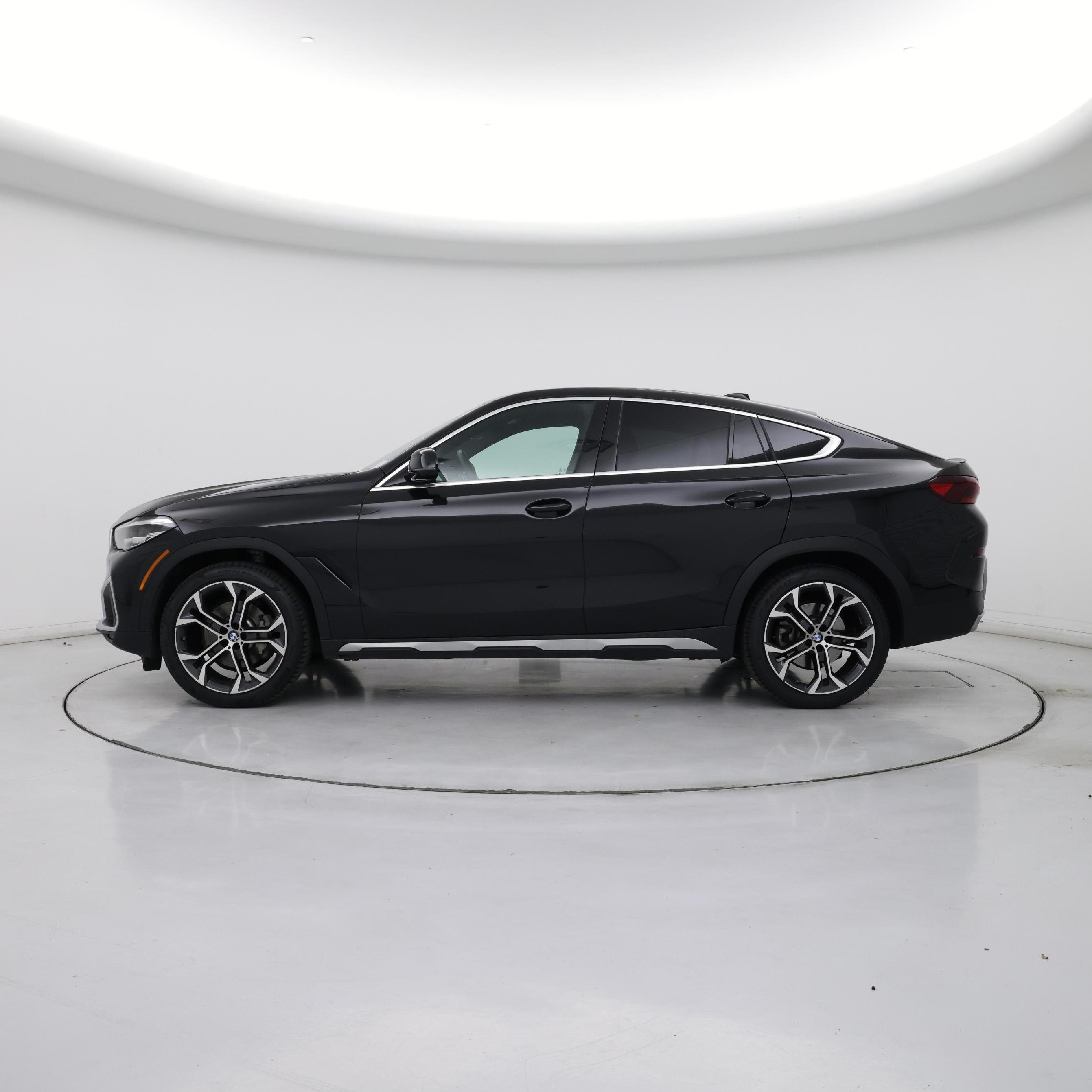 Thumbnail: 2022 BMW X6 - 3