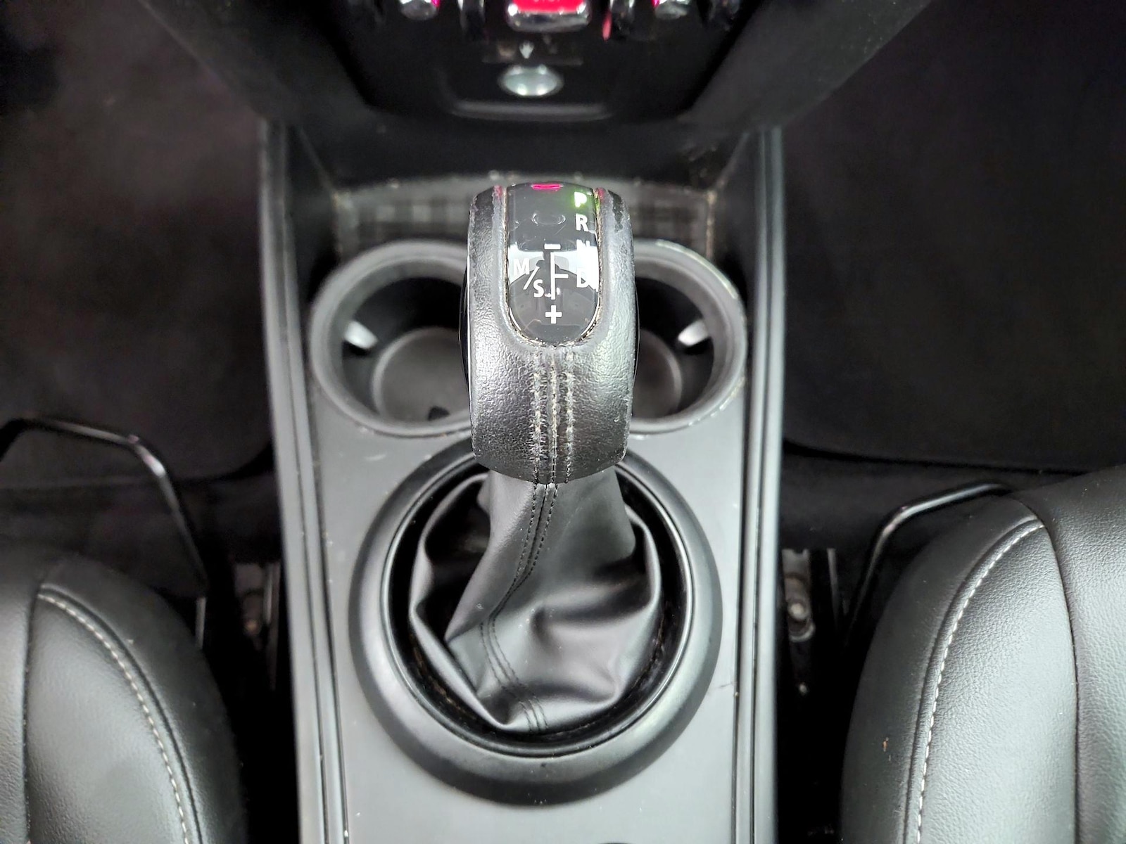 2019 MINI Countryman Base - Photo 18