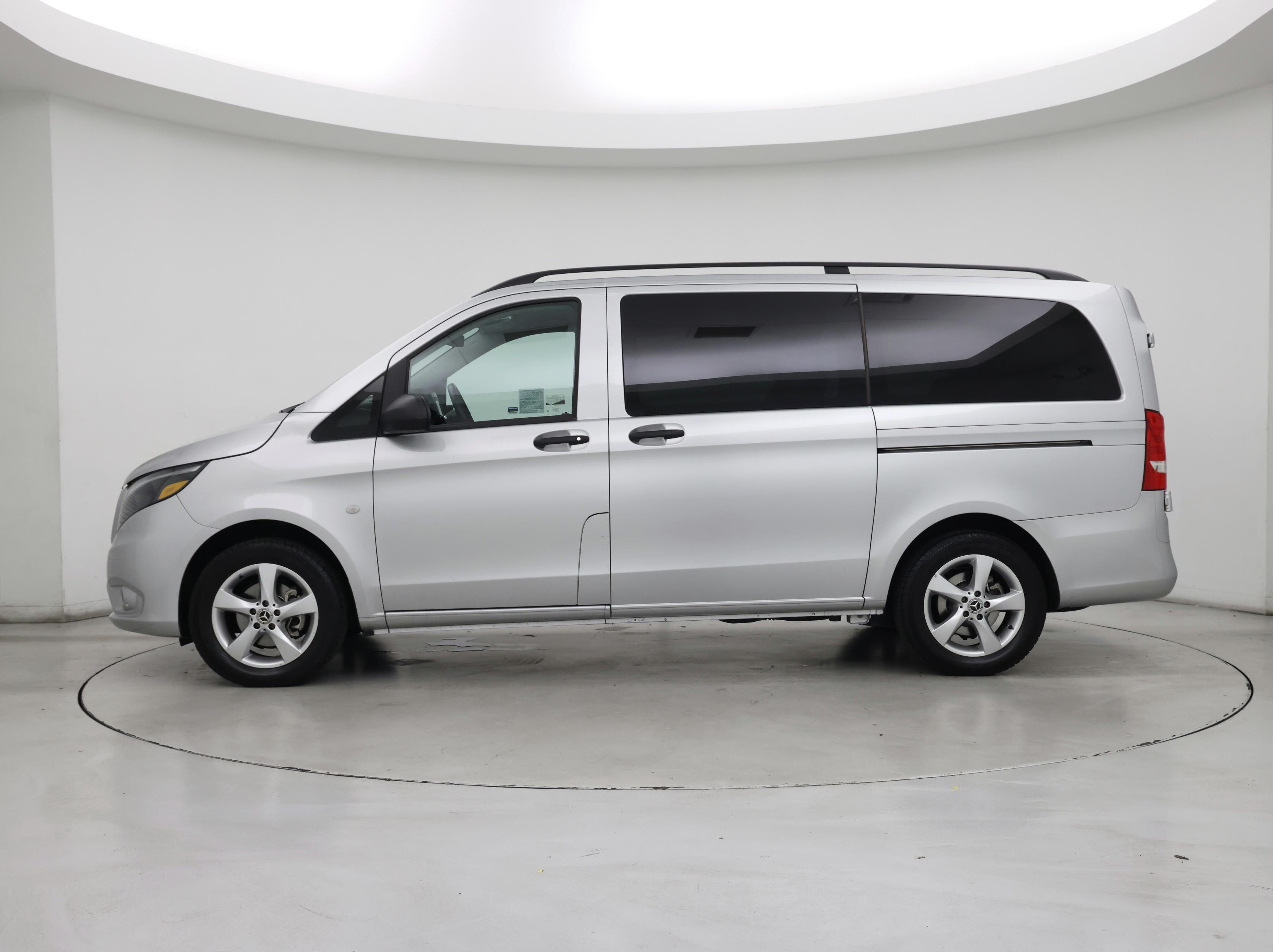 Thumbnail: 2023 Mercedes-Benz Metris - 3