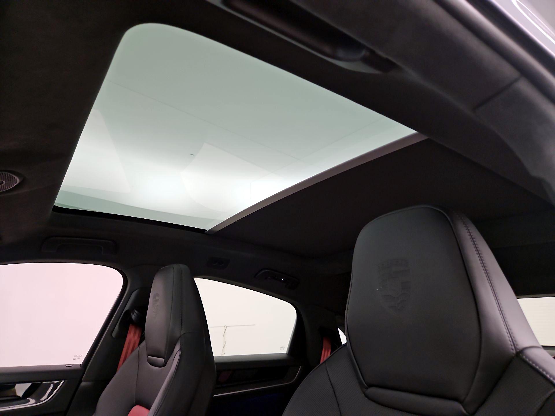 Thumbnail: 2024 Porsche Cayenne - 20