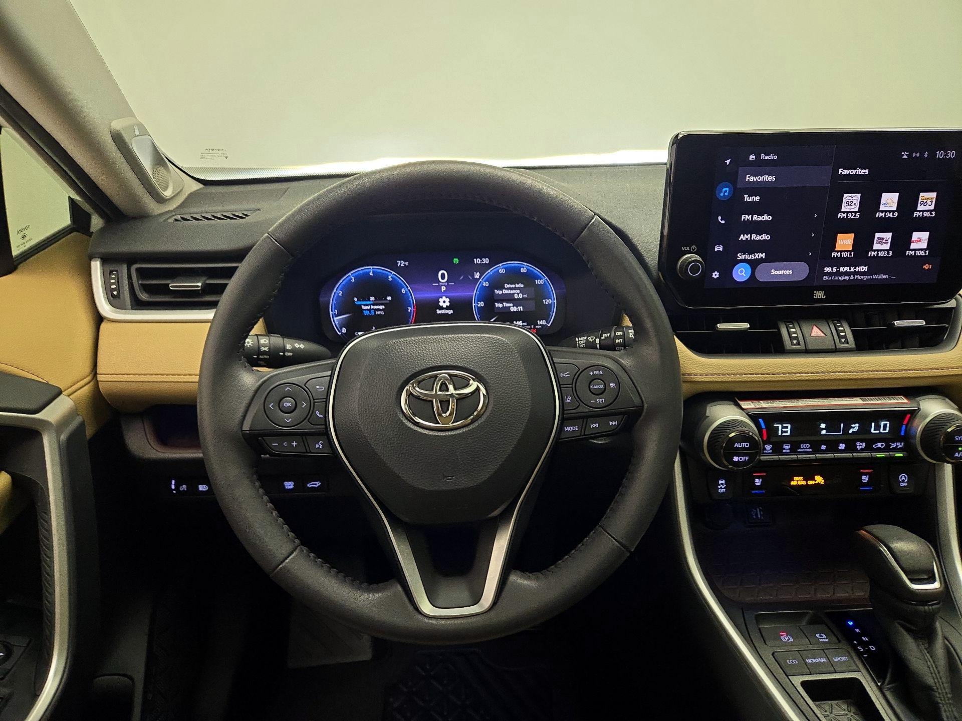 Thumbnail: 2025 Toyota RAV4 - 10