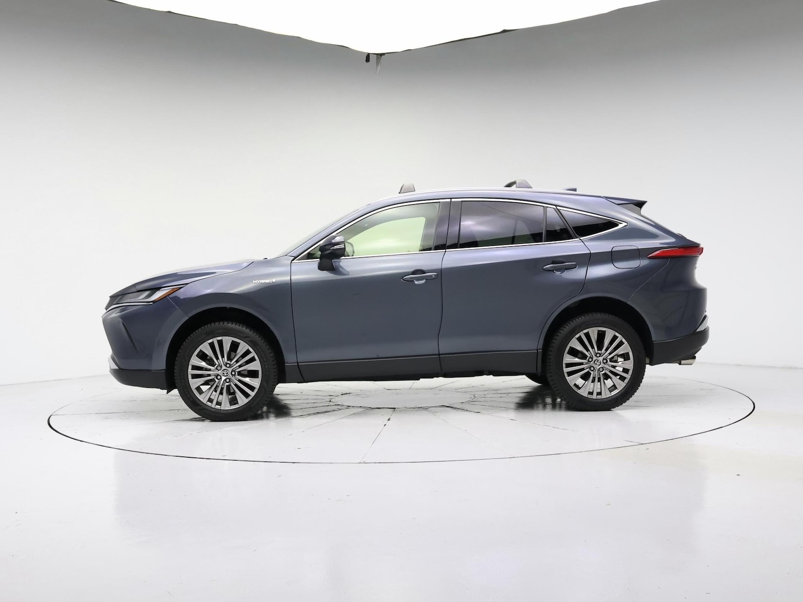 2021 Toyota Venza XLE - Photo 4