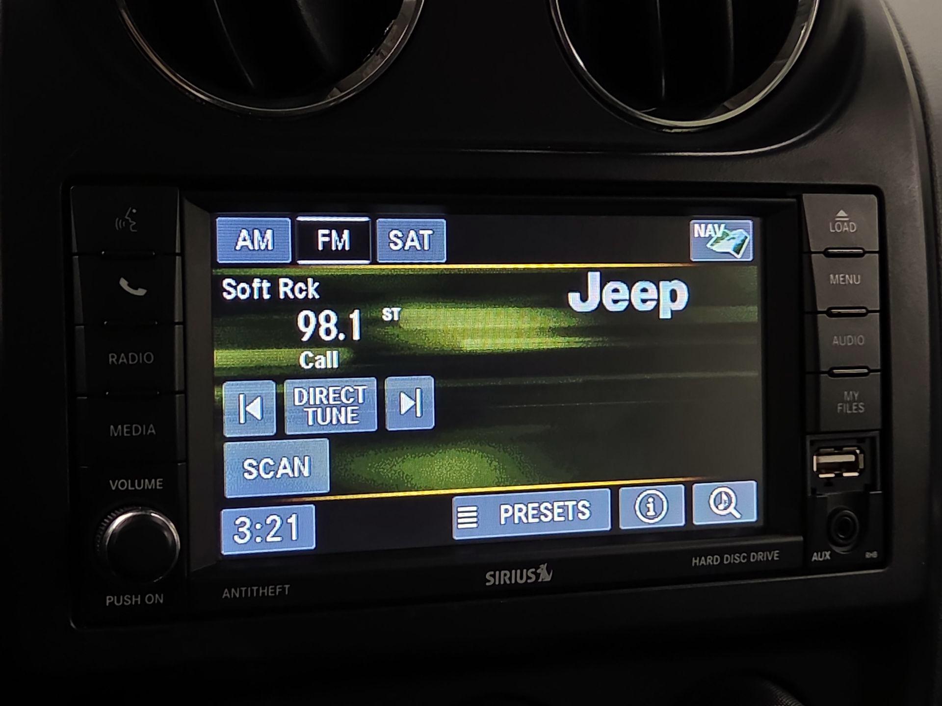 Thumbnail: 2016 Jeep Patriot - 15