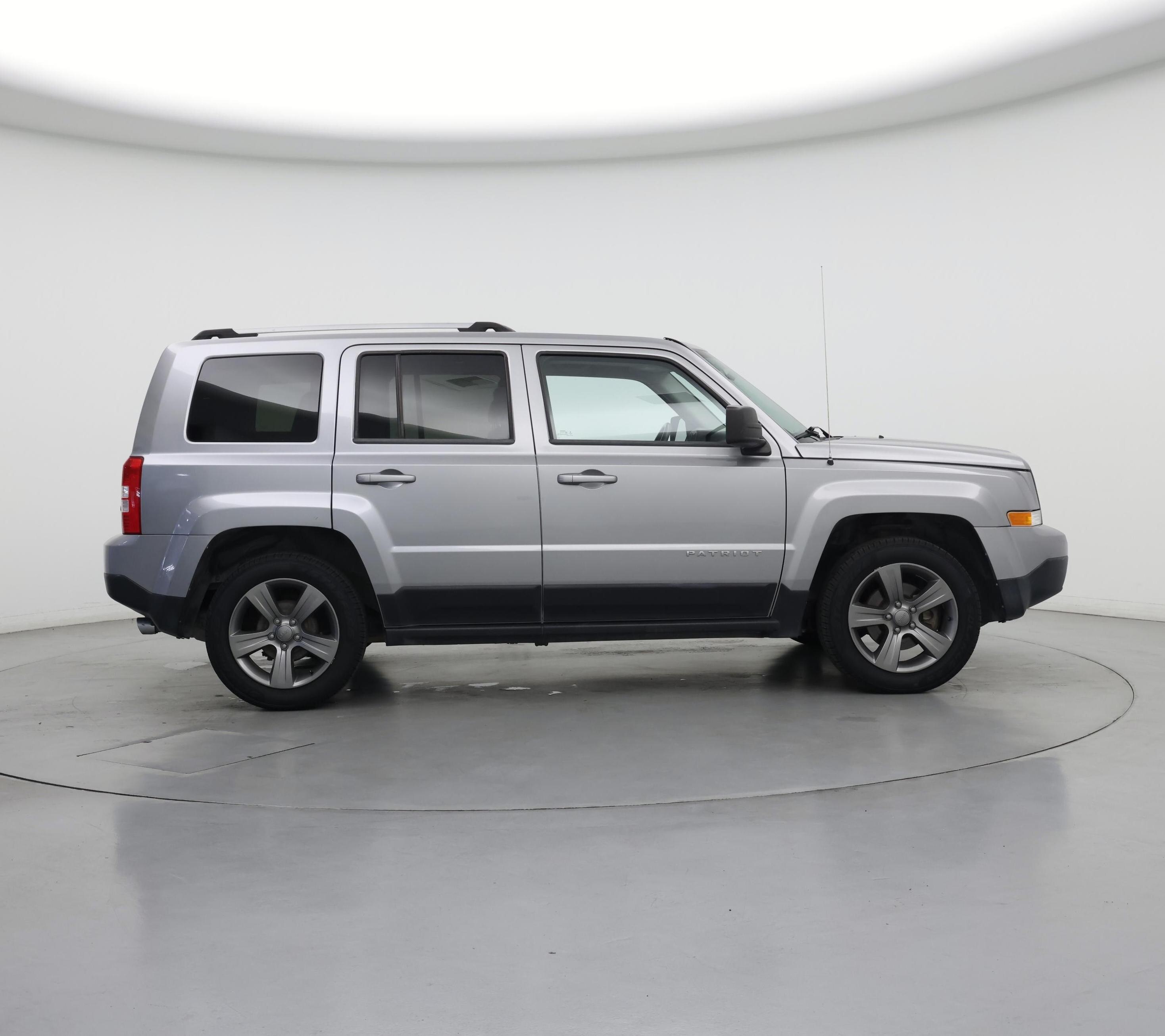 Thumbnail: 2016 Jeep Patriot - 7
