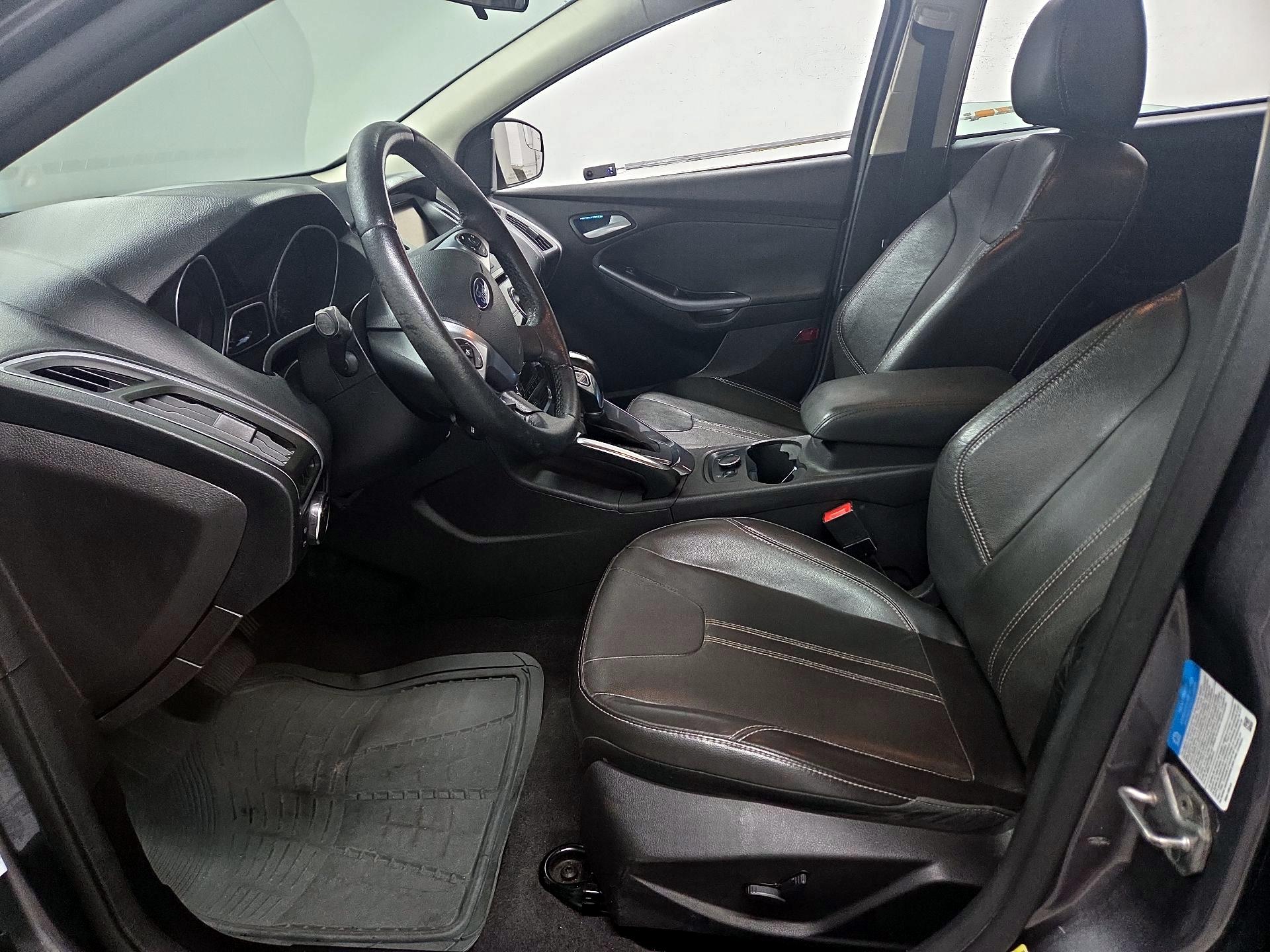 Thumbnail: 2014 Ford Focus - 9