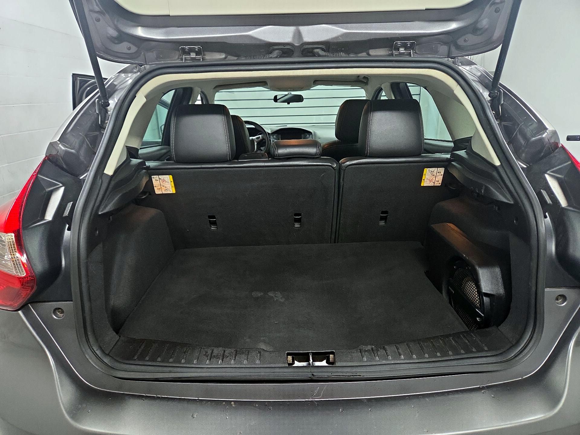 Thumbnail: 2014 Ford Focus - 14