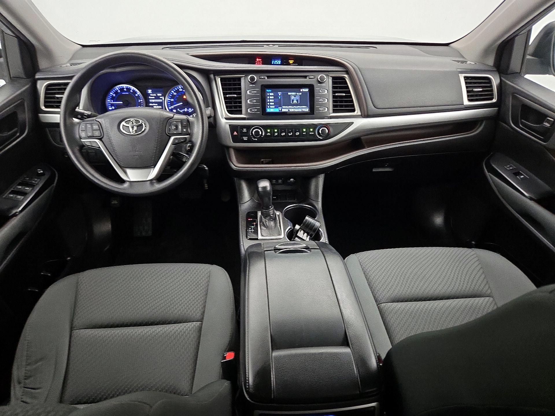 Thumbnail: 2018 Toyota Highlander - 9