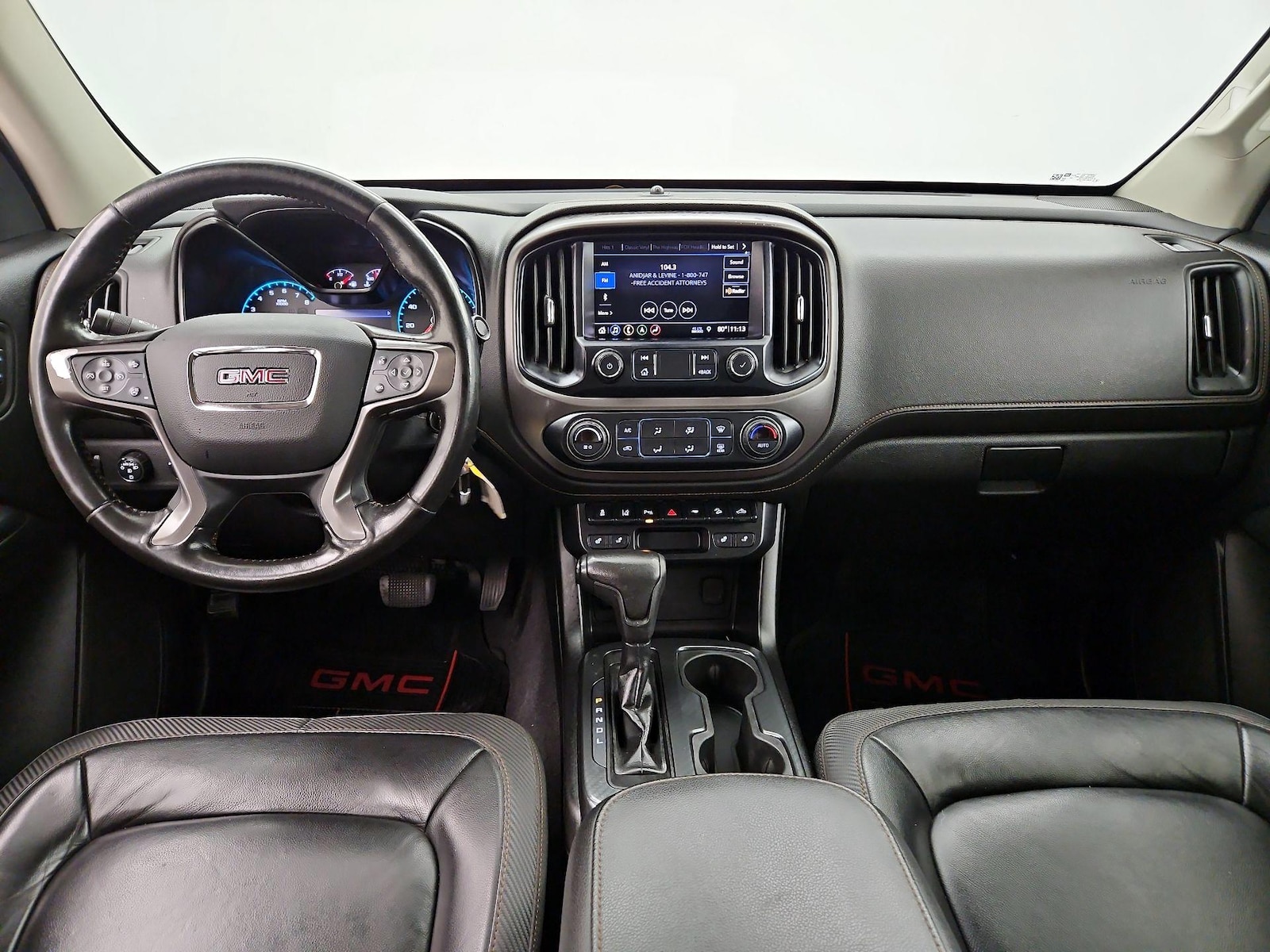 Photo 10