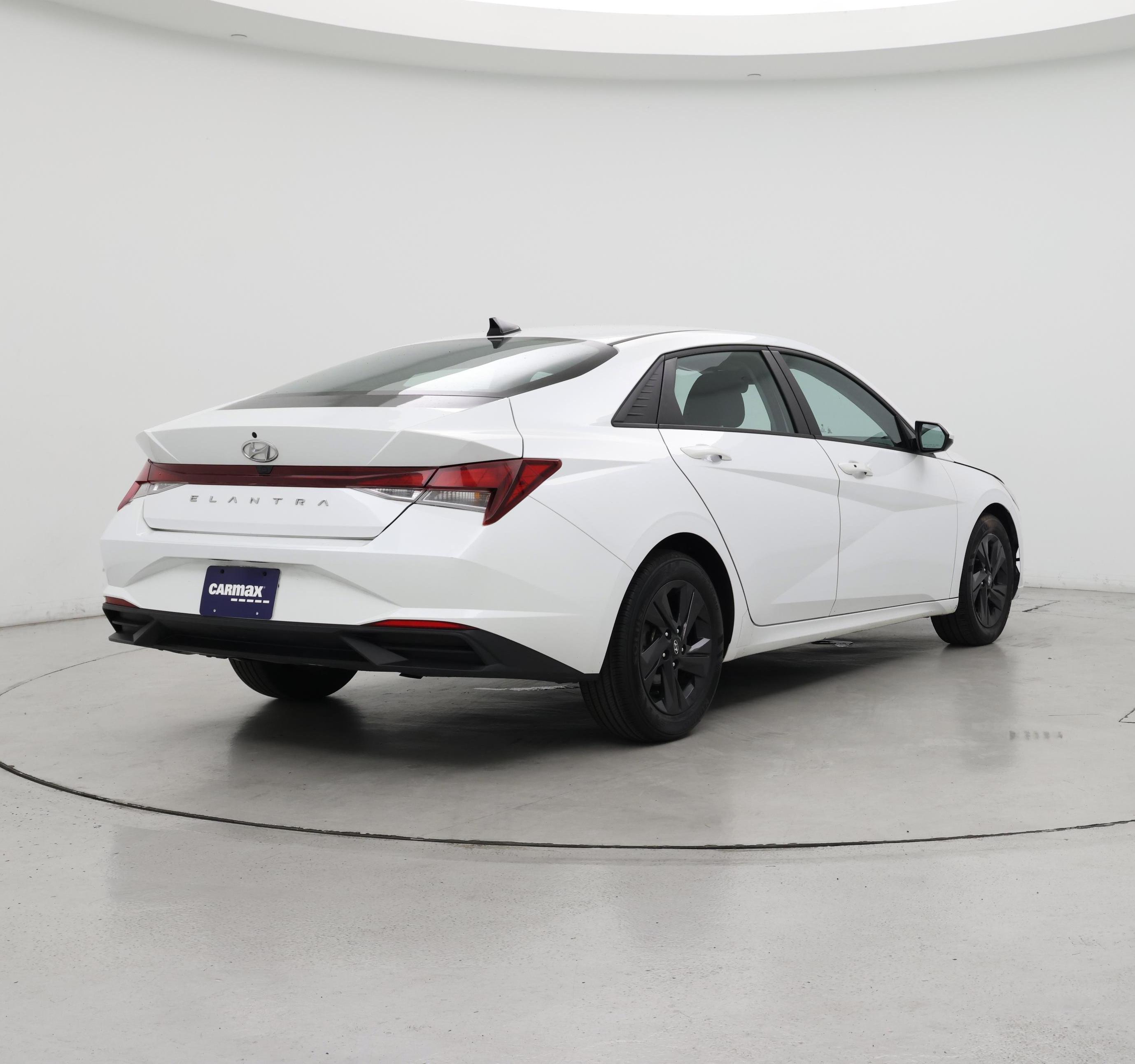 Thumbnail: 2021 Hyundai Elantra - 8
