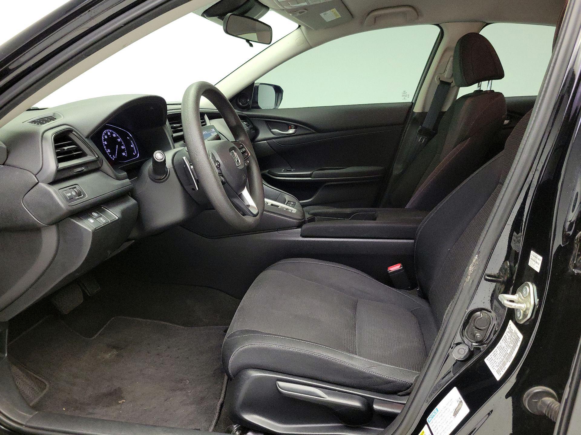 Thumbnail: 2019 Honda Insight - 11