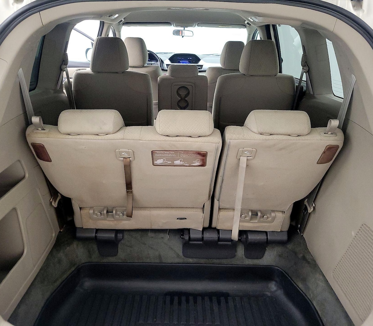 Trunk/Cargo (Seats Up)