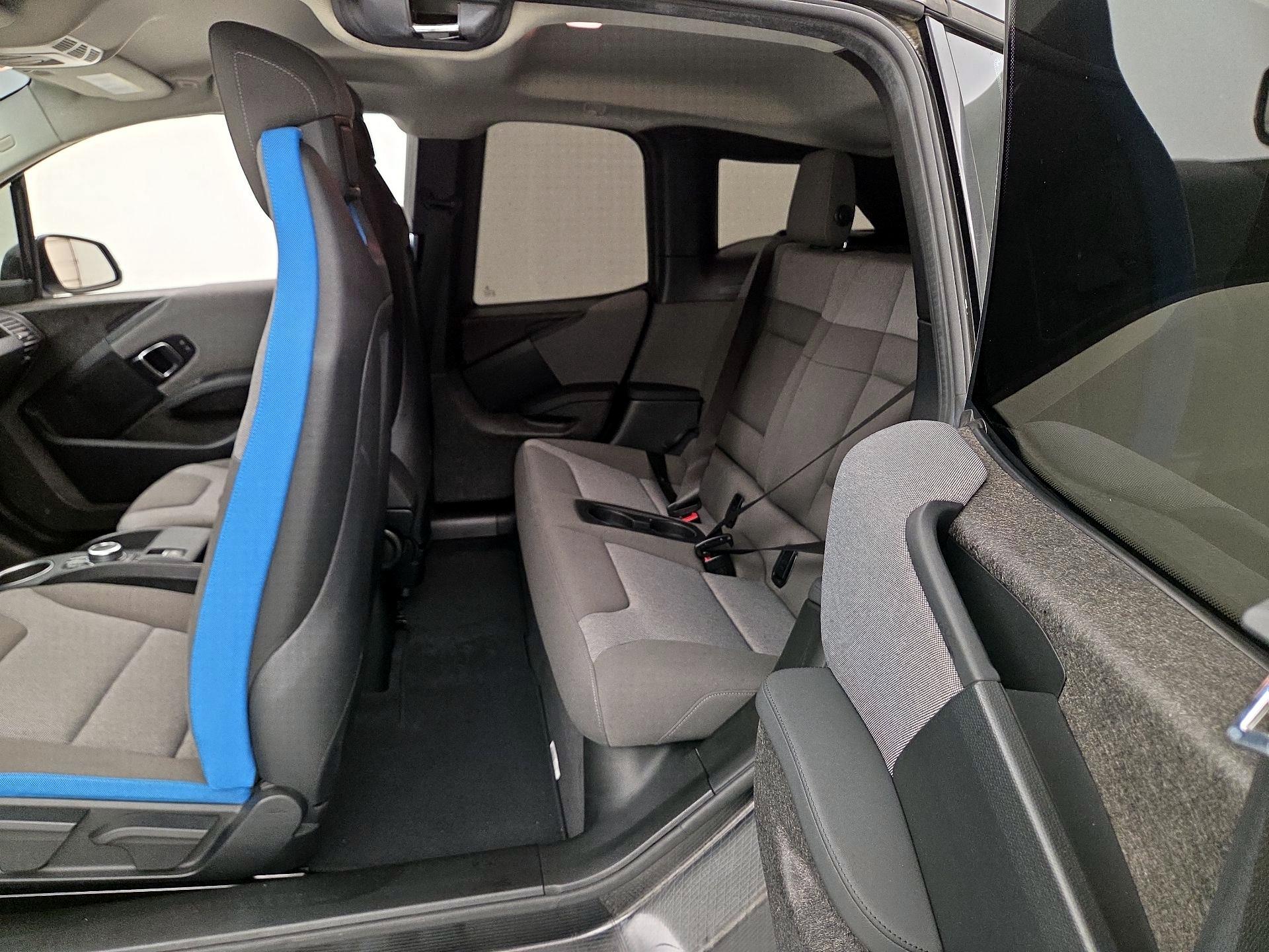 Thumbnail: 2019 BMW i3 - 19