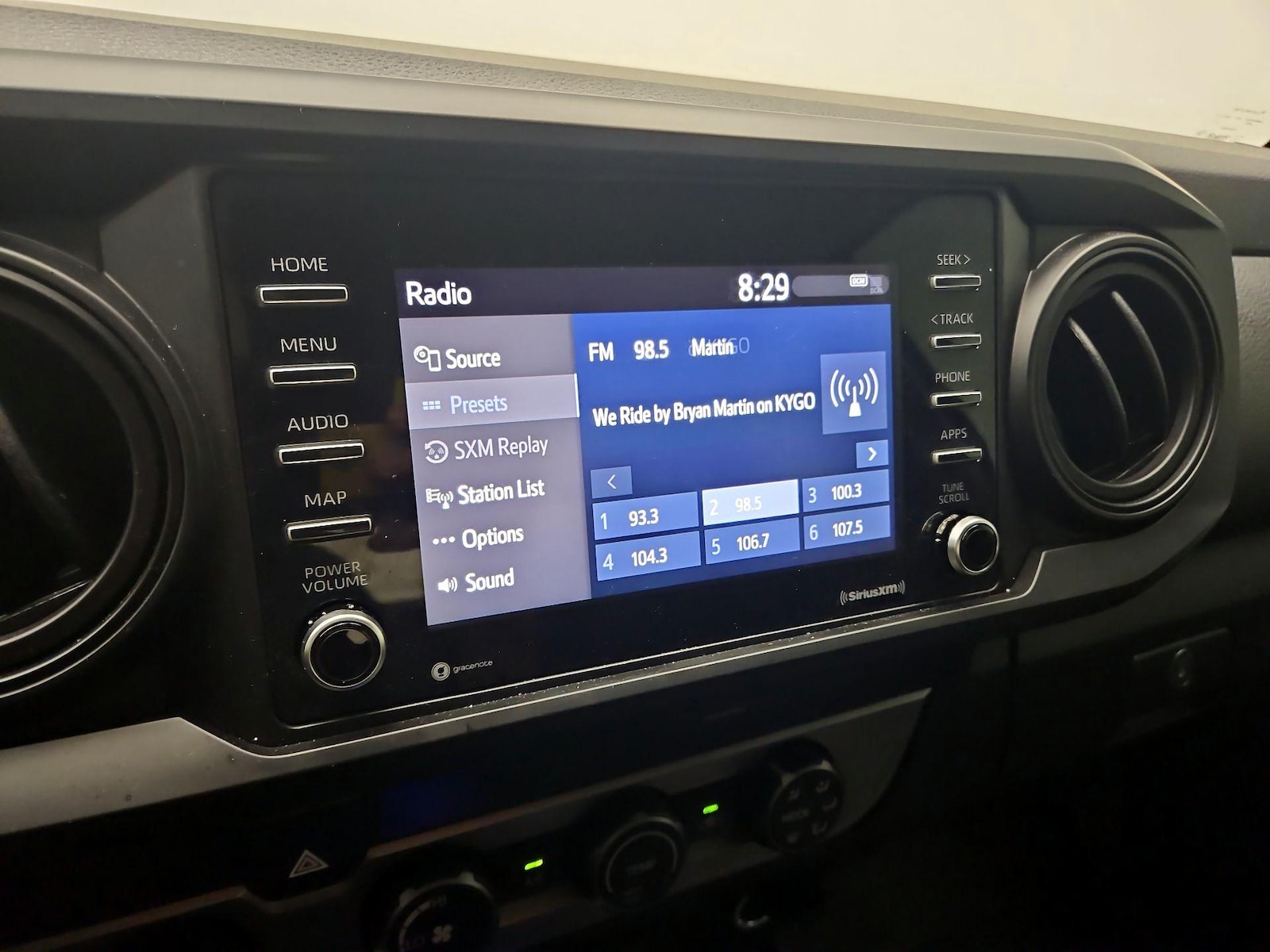 2023 Toyota Tacoma SR - Photo 16