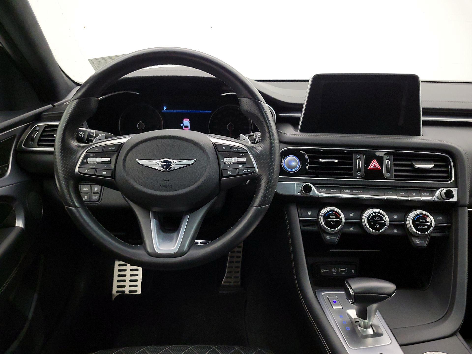 Thumbnail: 2020 Genesis G70 - 10