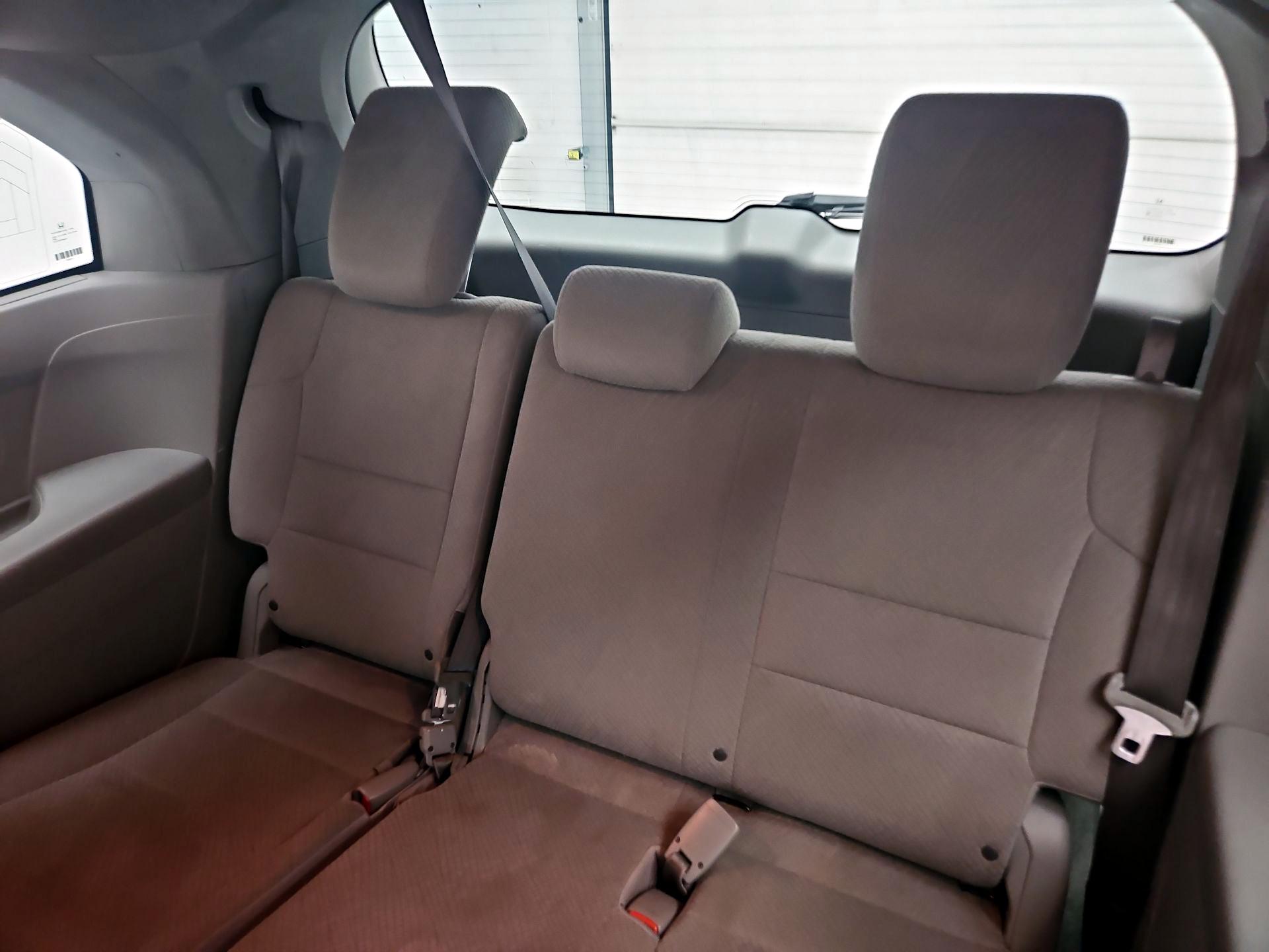 Thumbnail: 2015 Honda Odyssey - 20