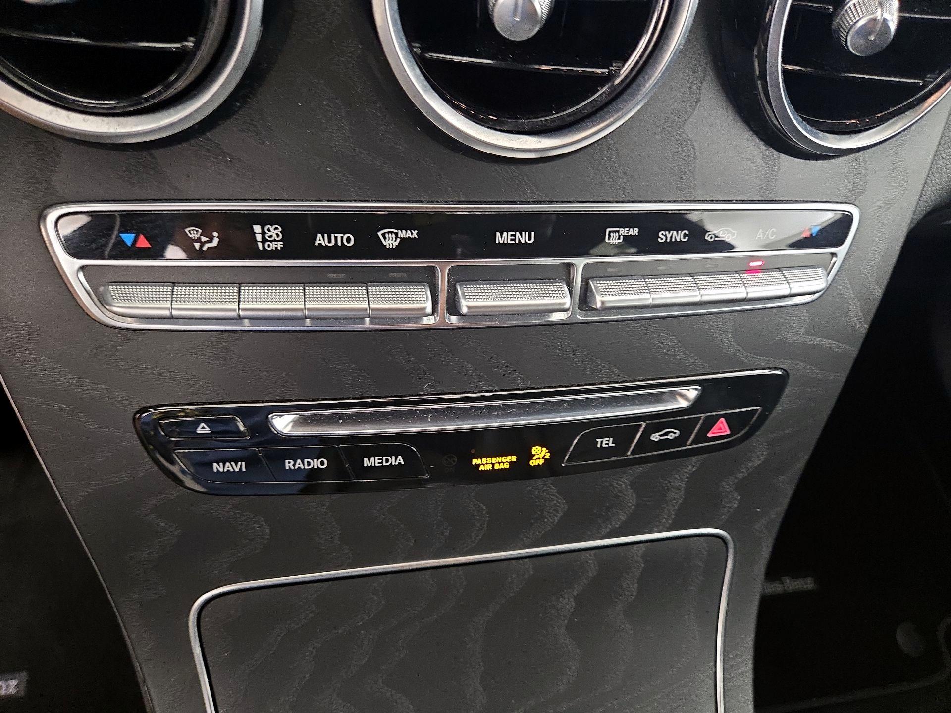 Thumbnail: 2019 Mercedes-Benz GLC - 16
