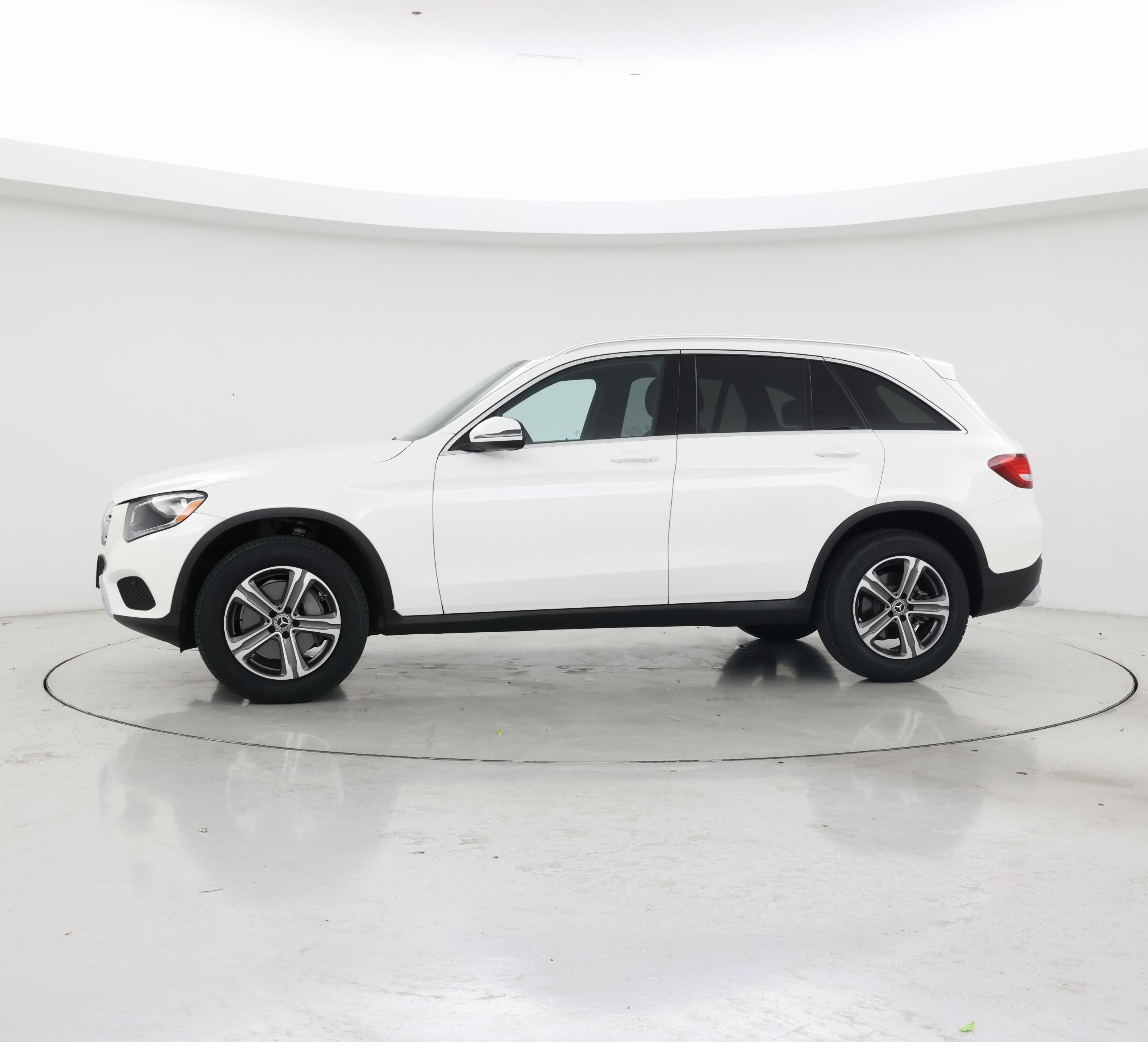 Thumbnail: 2019 Mercedes-Benz GLC - 3