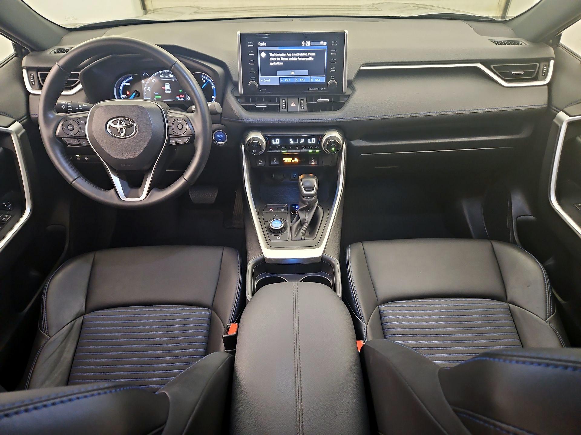 Thumbnail: 2021 Toyota RAV4 - 9