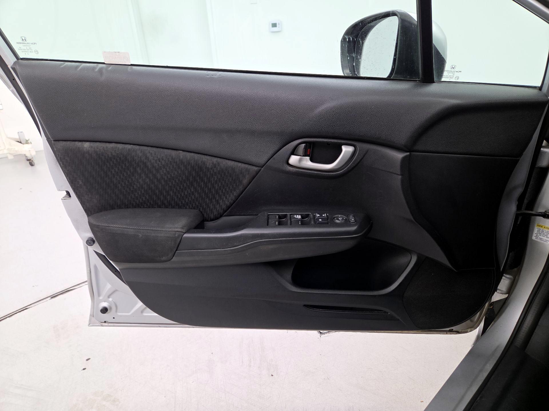 Thumbnail: 2015 Honda Civic - 12