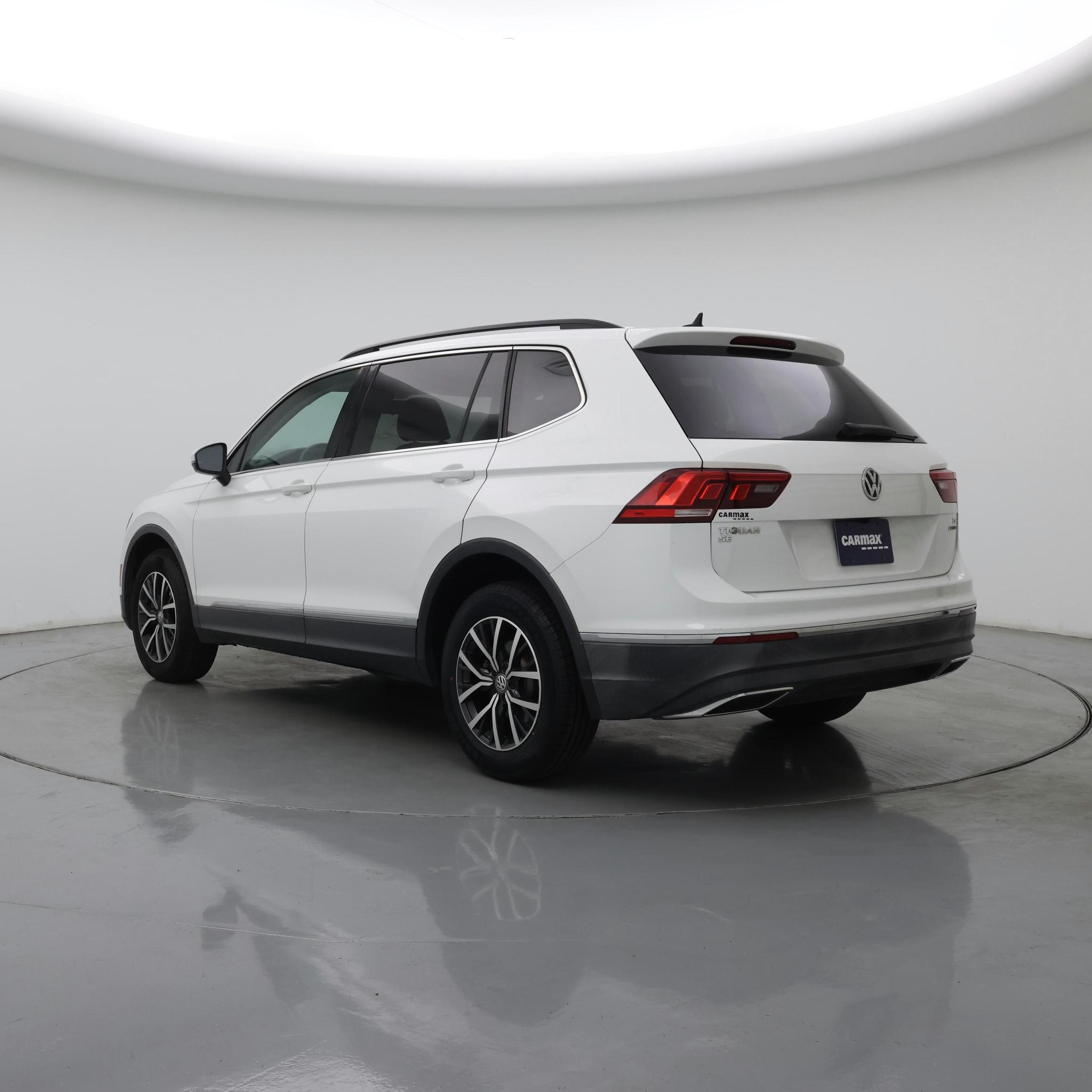 Thumbnail: 2018 Volkswagen Tiguan - 2