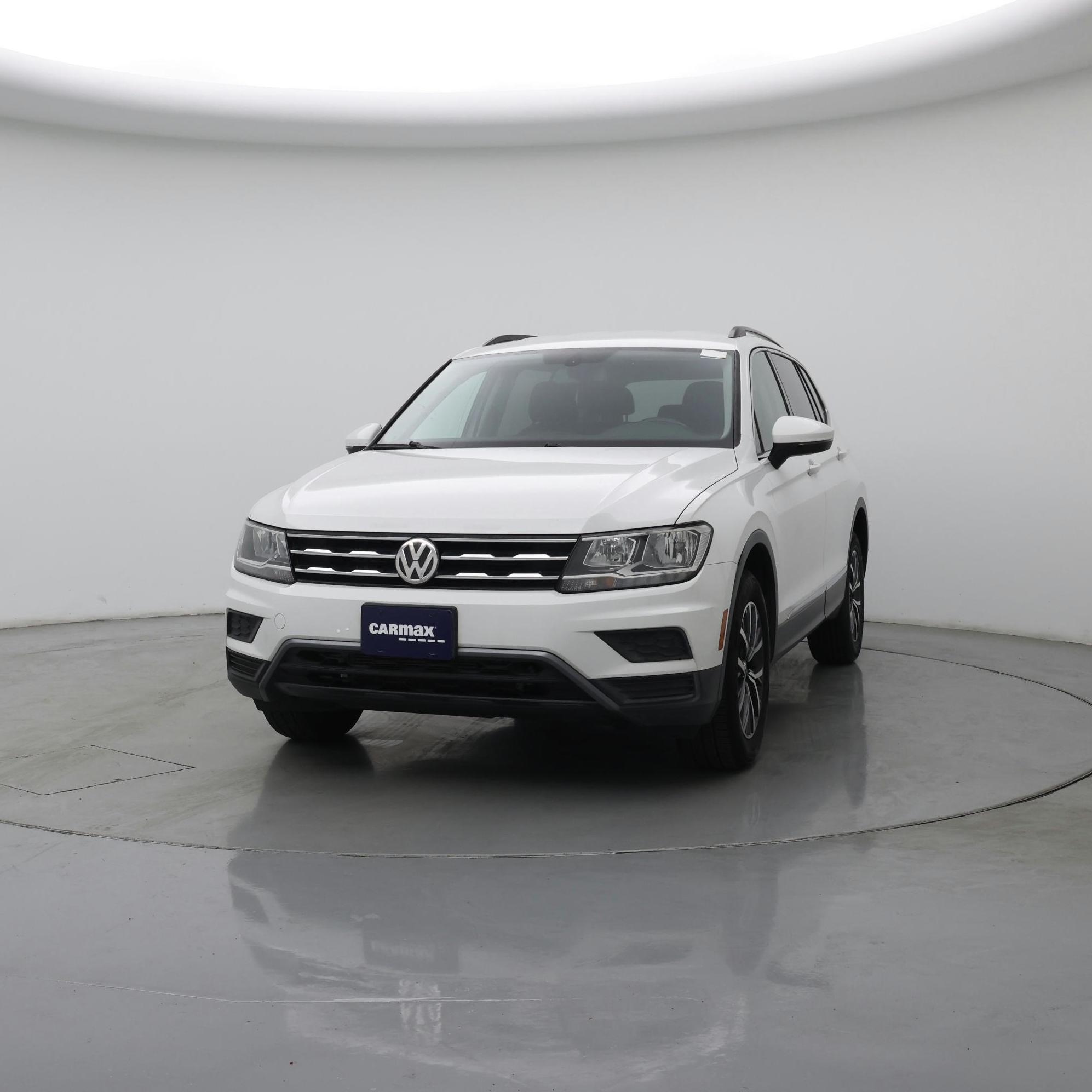 Thumbnail: 2018 Volkswagen Tiguan - 4