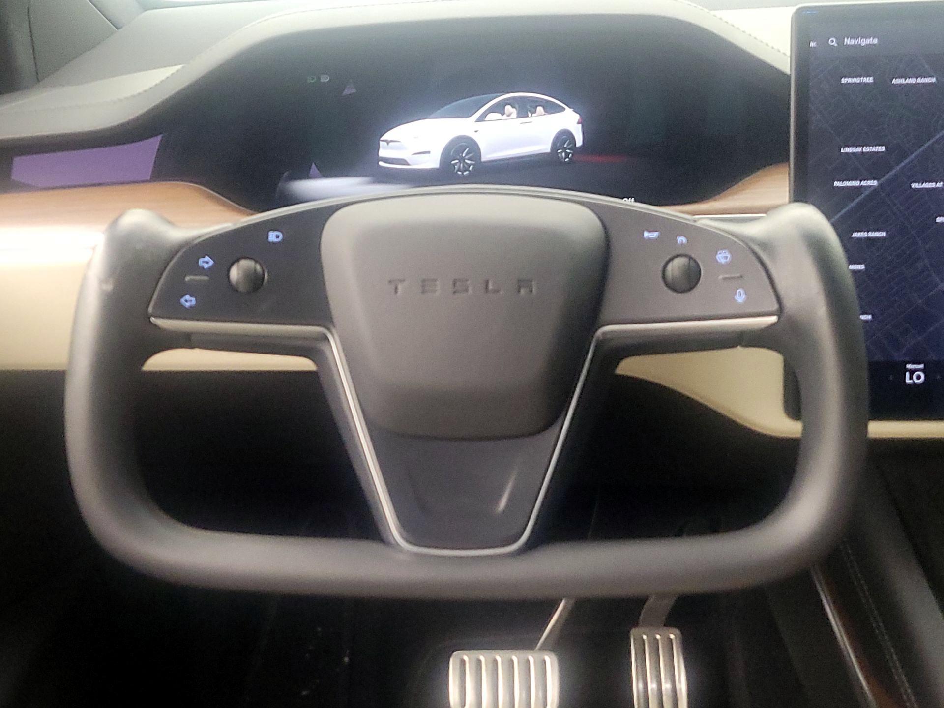 Thumbnail: 2022 Tesla Model X - 10