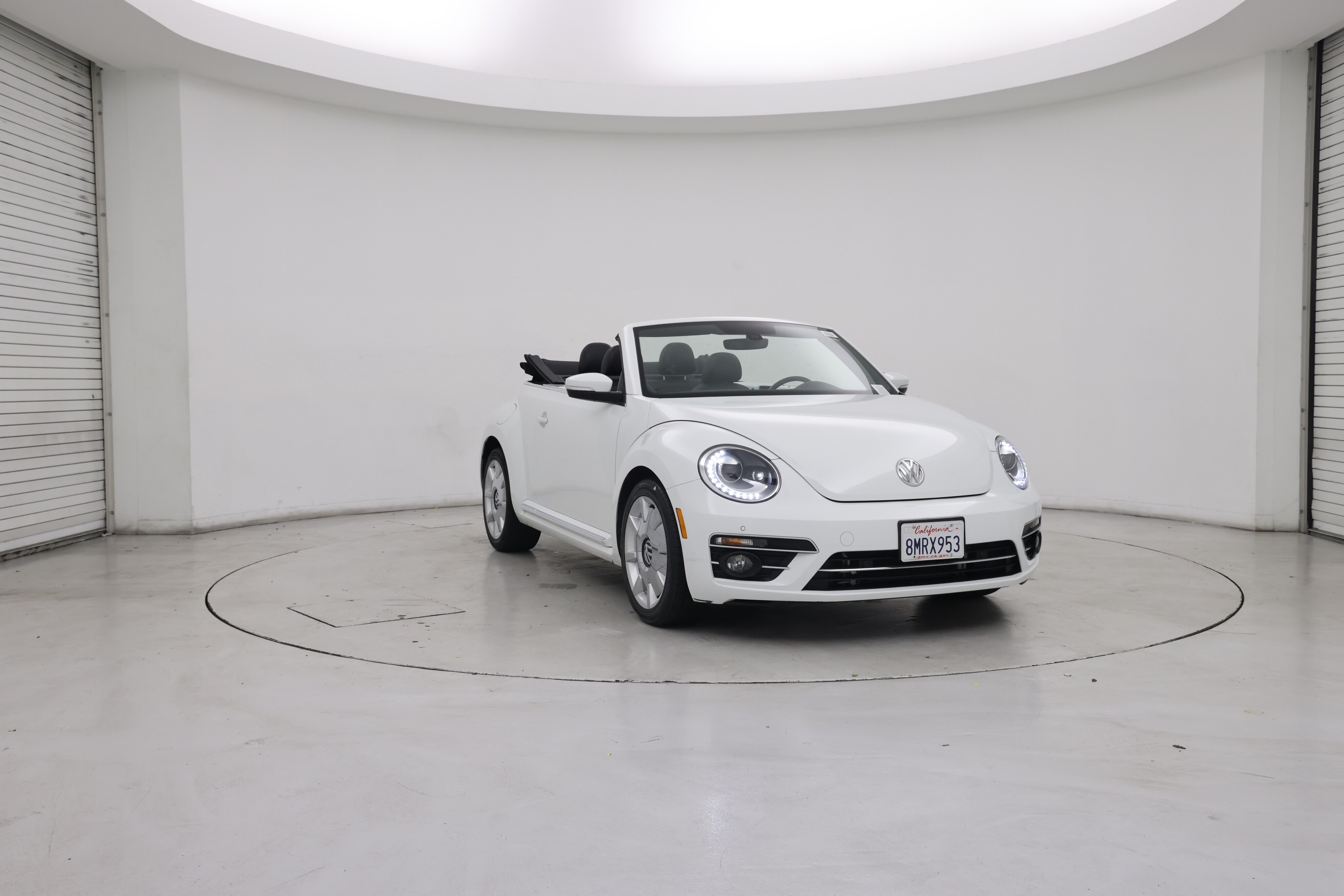 Thumbnail: 2019 Volkswagen Beetle - 9