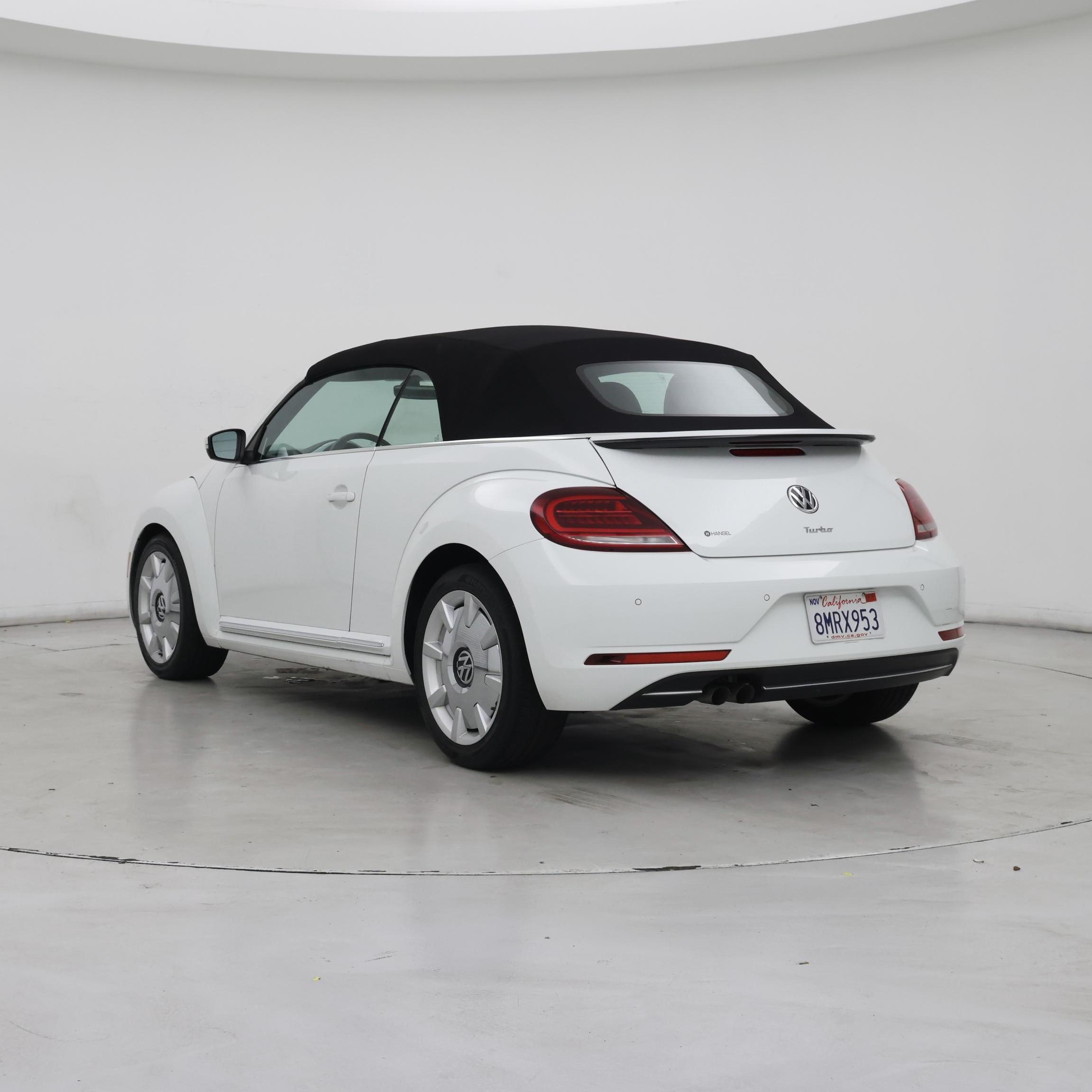 Thumbnail: 2019 Volkswagen Beetle - 2