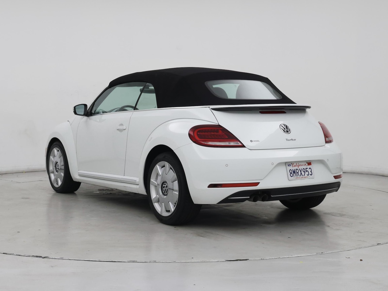 2019 Volkswagen Beetle SE - Photo 3
