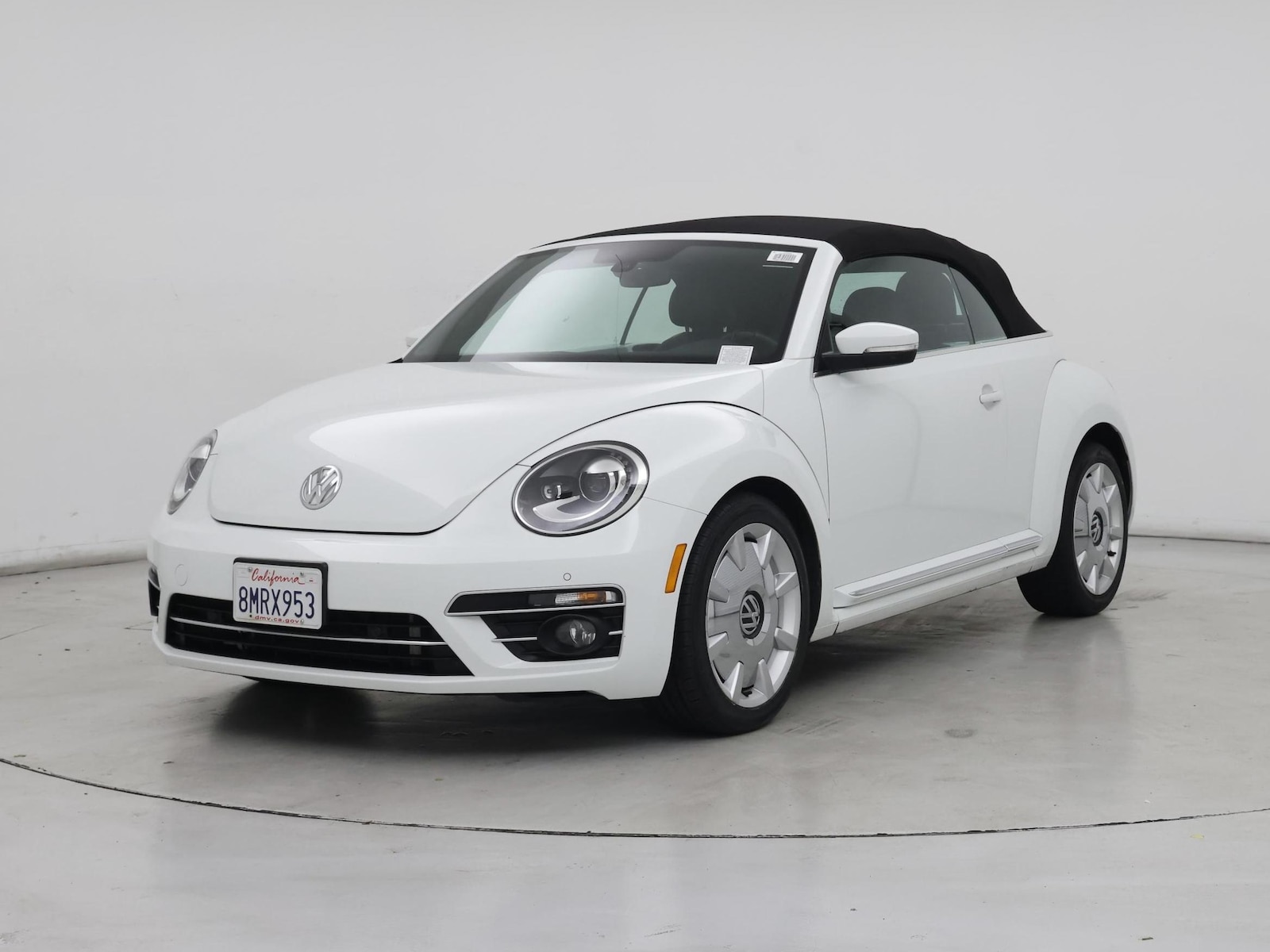 2019 Volkswagen Beetle SE - Photo 5