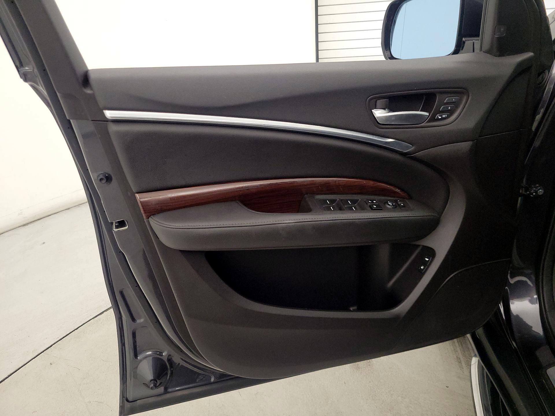 Thumbnail: 2016 Acura MDX - 12
