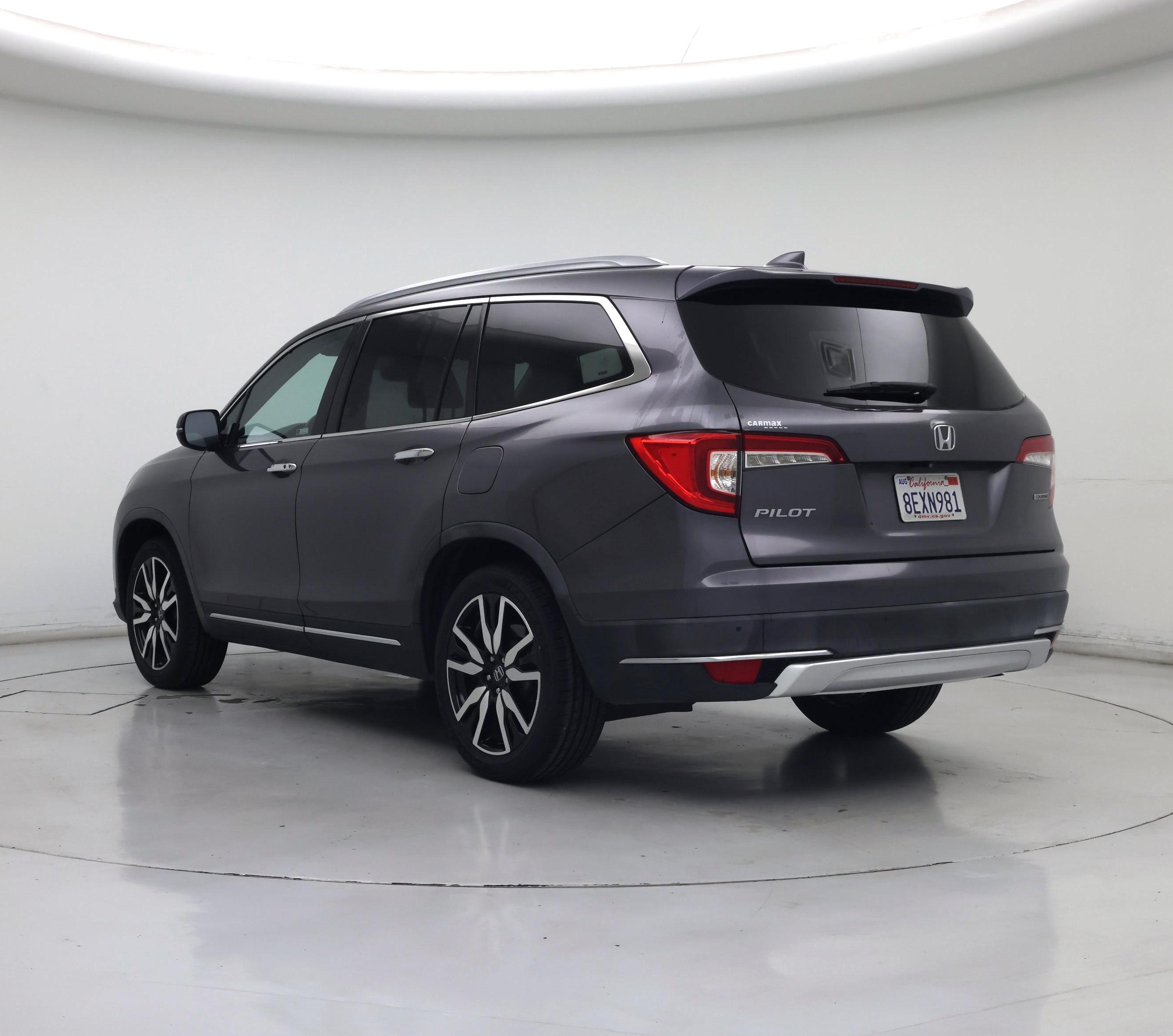Thumbnail: 2019 Honda Pilot - 2