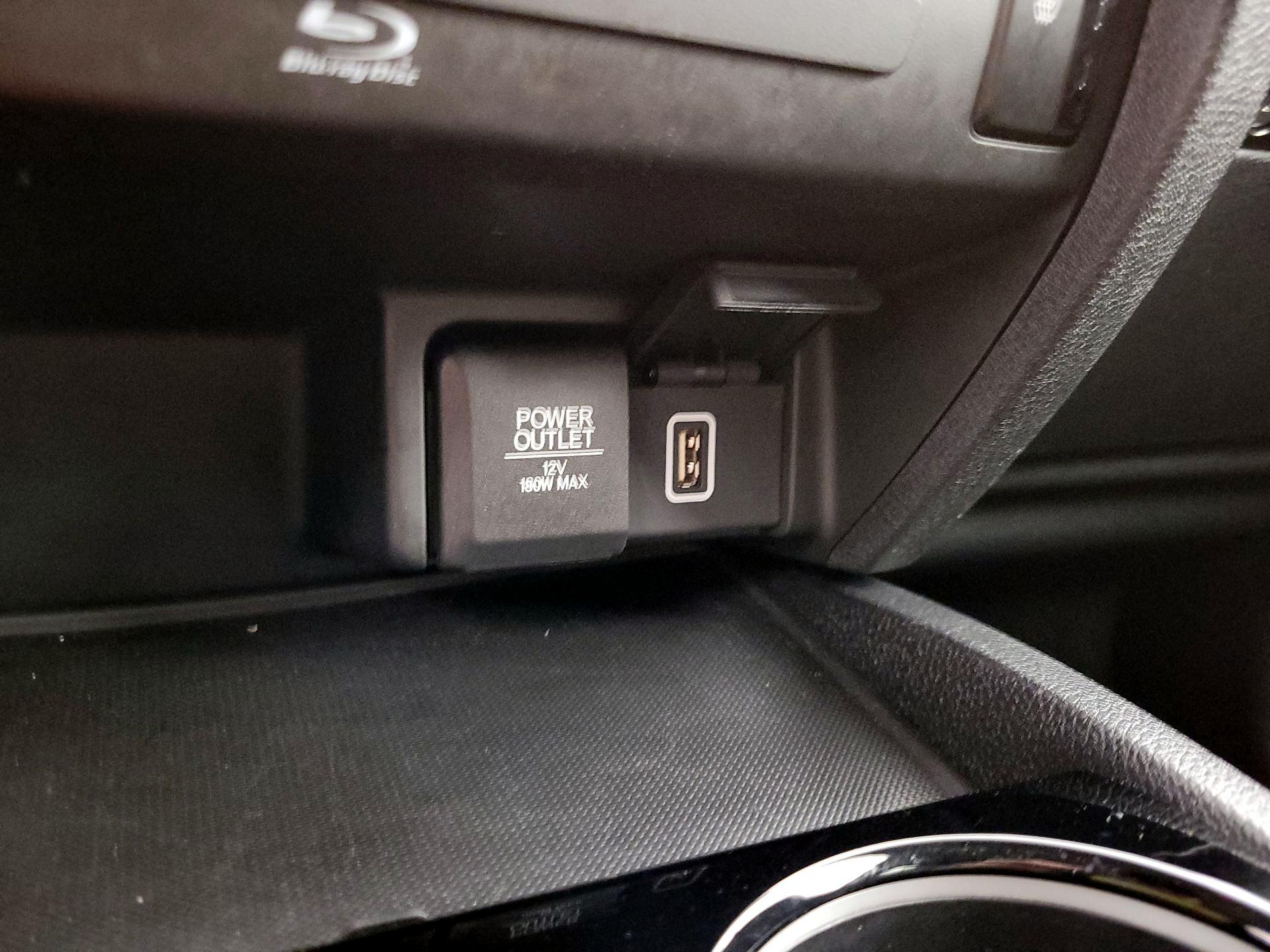 Thumbnail: 2019 Honda Pilot - 19